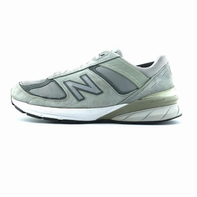 easy - to - clean shoe feature NEW BALANCE 990 V5