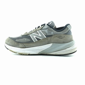 NEW BALANCE 990V3 running in the humidity shoes running in different terrains