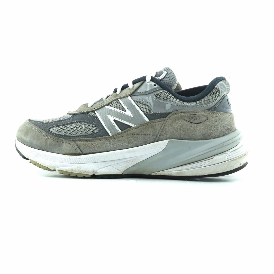 NEW BALANCE 990V3 running in the humidity shoes running in different terrains
