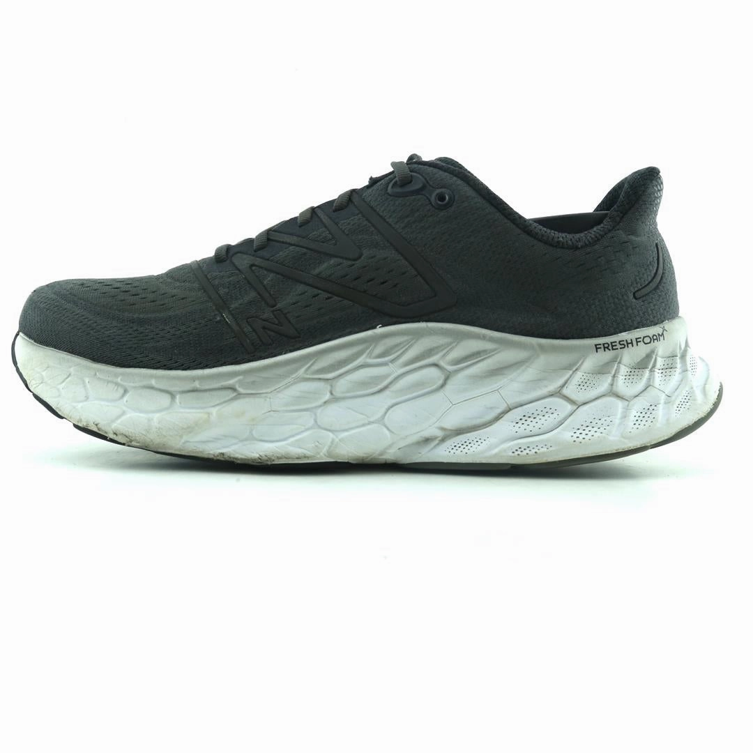 tempo running NEW BALANCE  FRESH FOAM X MORE V4