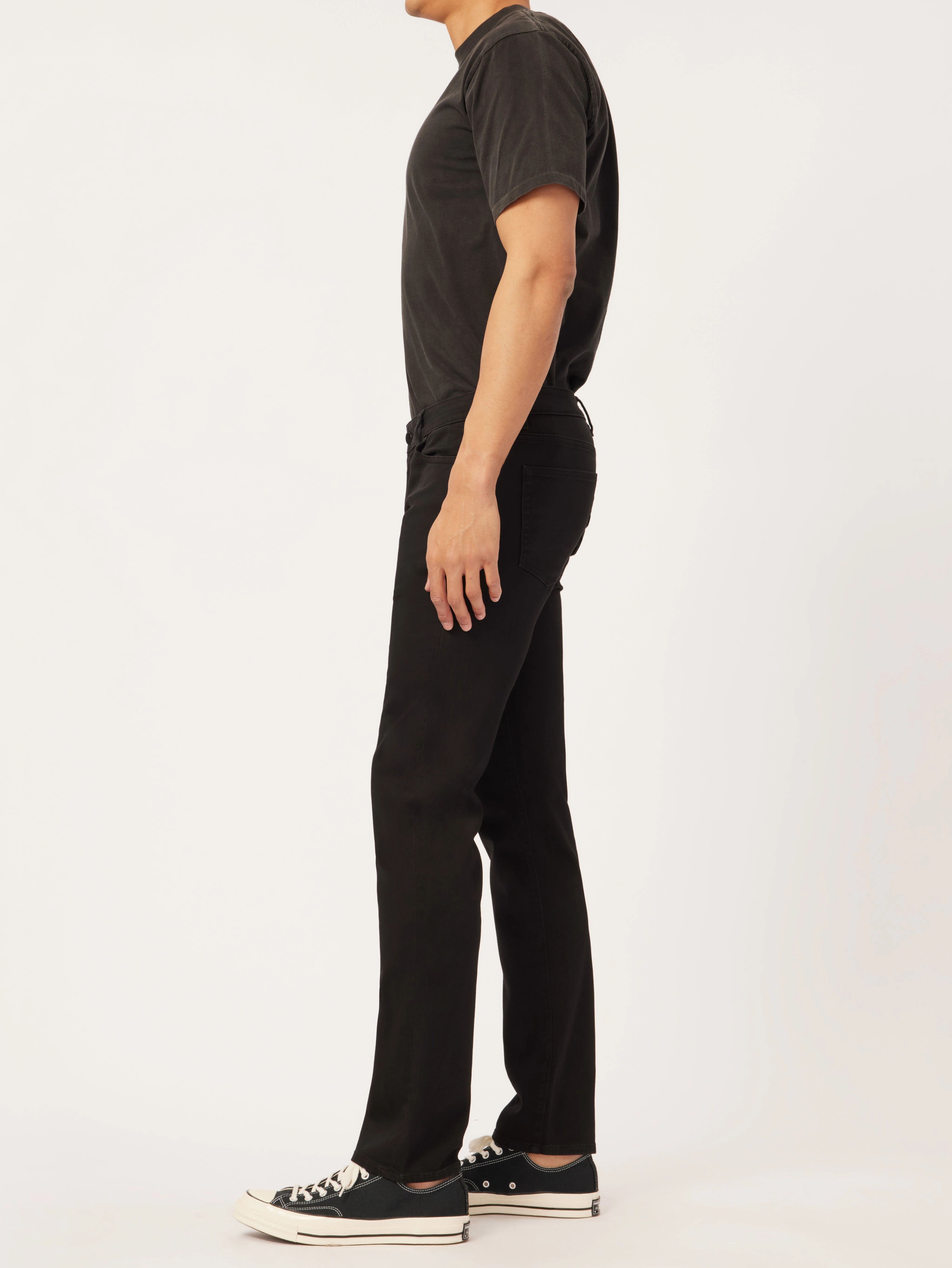 NICK SLIM IN CAVERN Red Flash