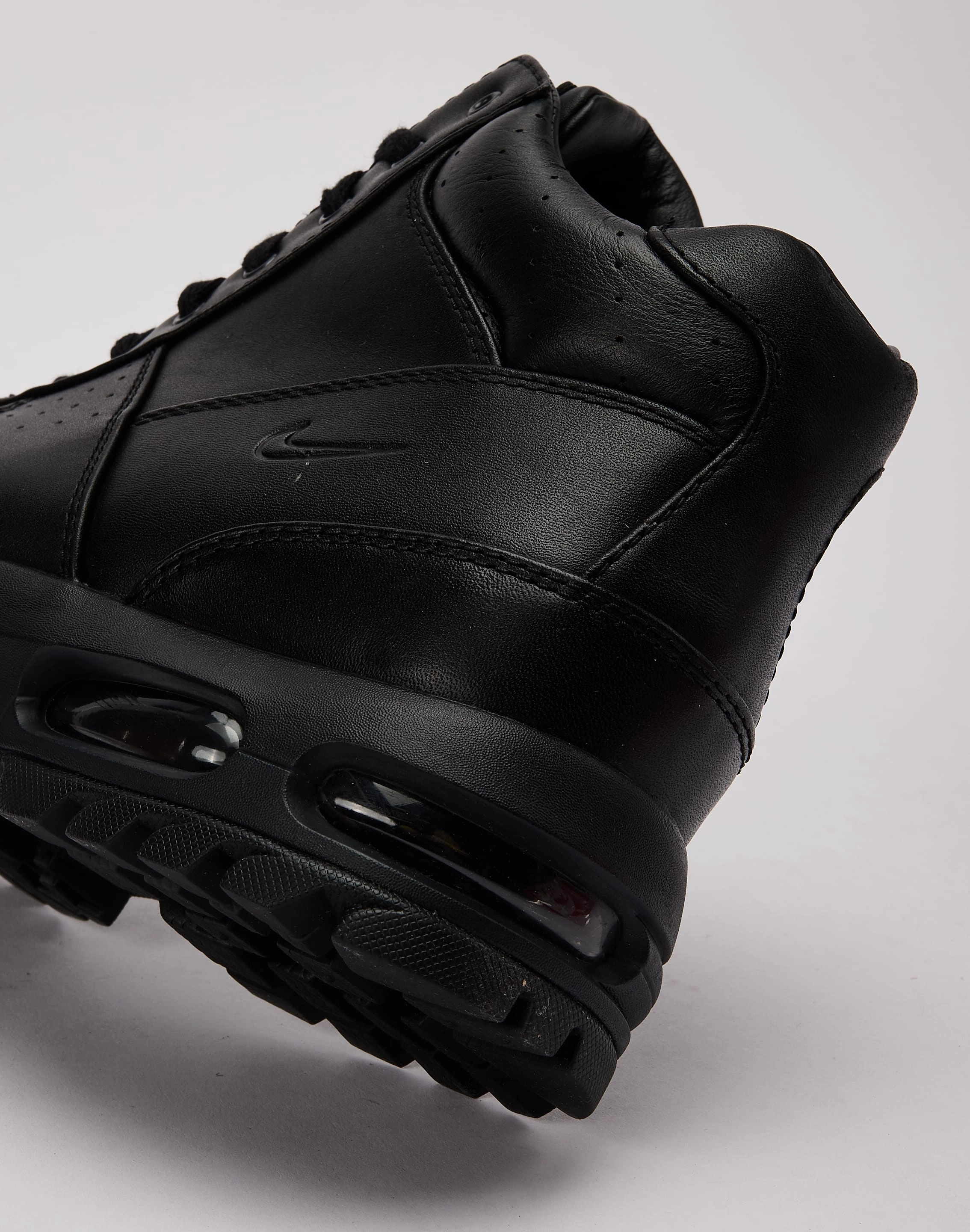 Nike Air Max Goadome Trendy Look