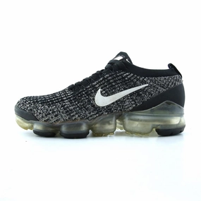 NIKE  AIR VAPORMAX FLYKNIT 3 running in parks
