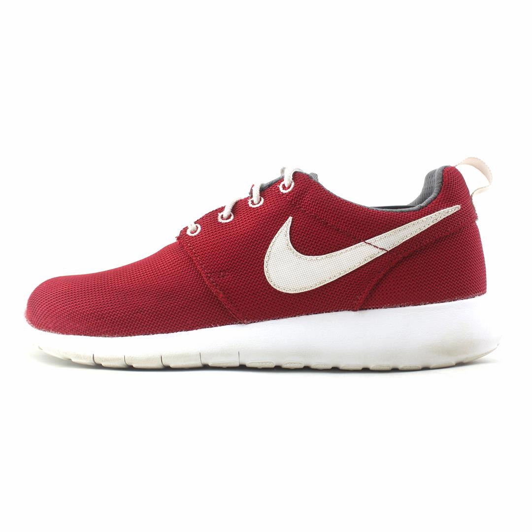 NIKE ROSHE ONE Cushioned Insole Shoes