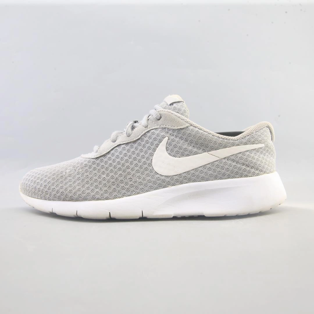 NIKE TANJUN Cushioned Heel Zone