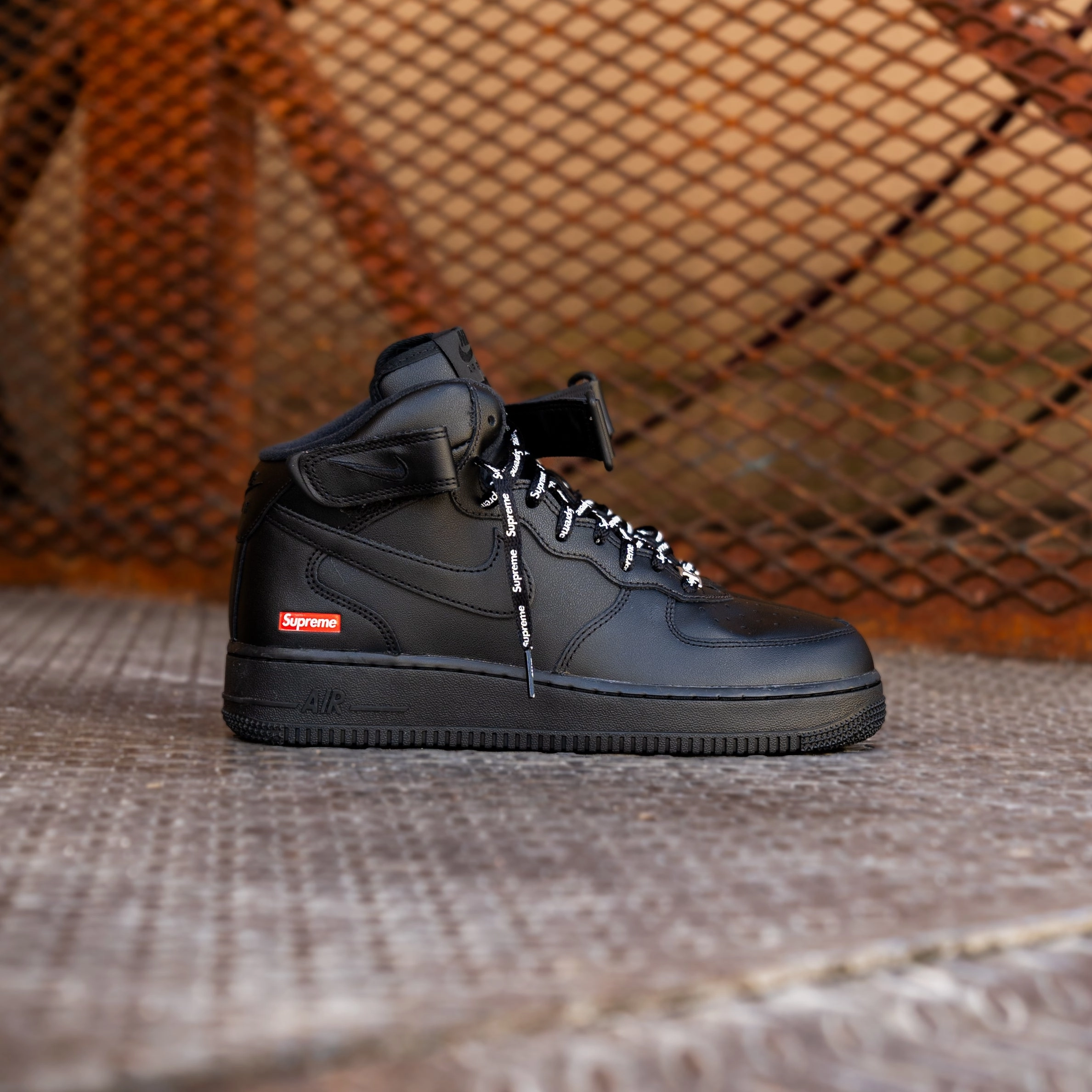Nike x Supreme Air Force 1 Mid SP (Black) TPU Heel Counter