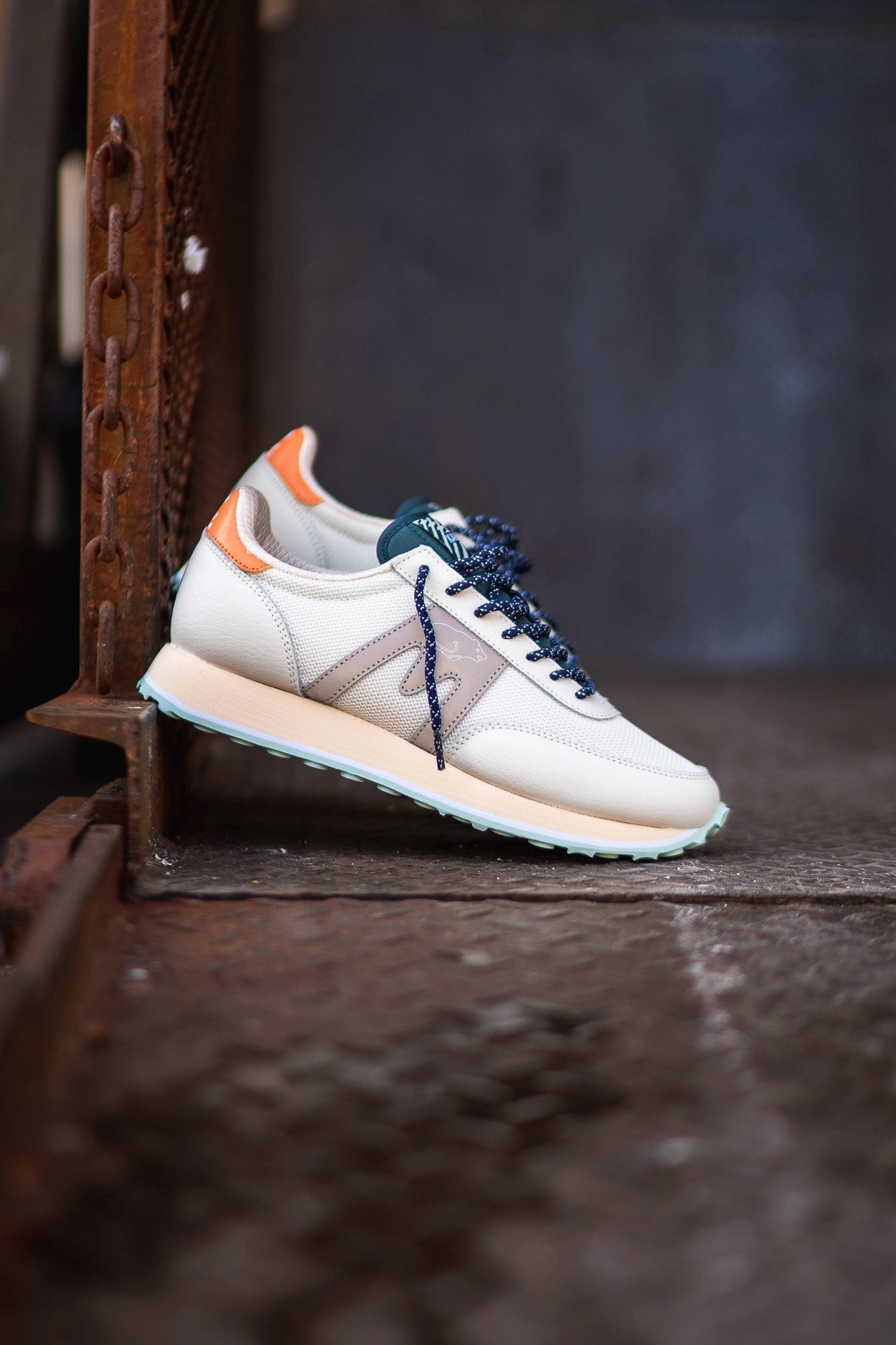 Dynamic Traction Karhu Albatross Control (Lily White/Silver)