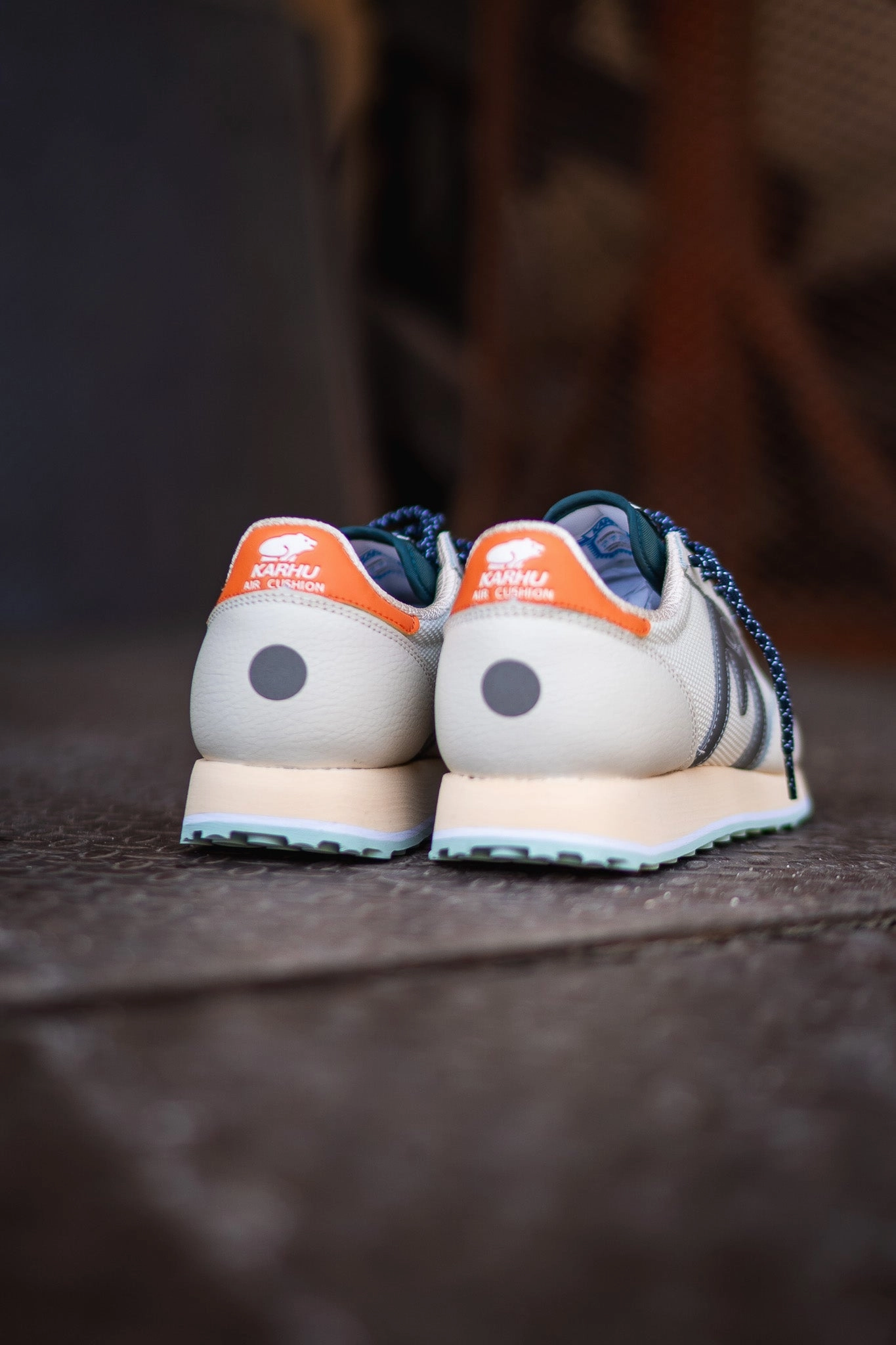 Outdoor Run Karhu Albatross Control (Lily White/Silver)