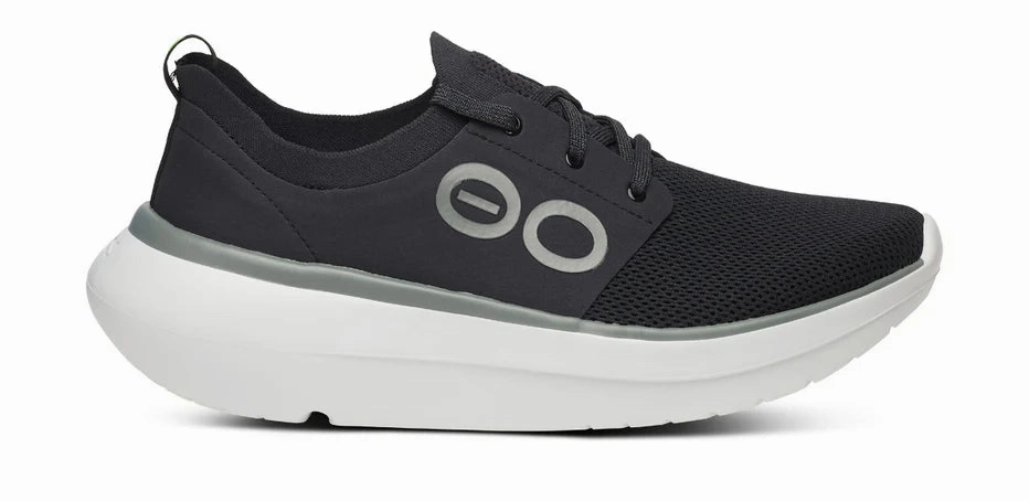 OOFOS OOMY STRIDE MEN'S BLACK/WHITE On The Go