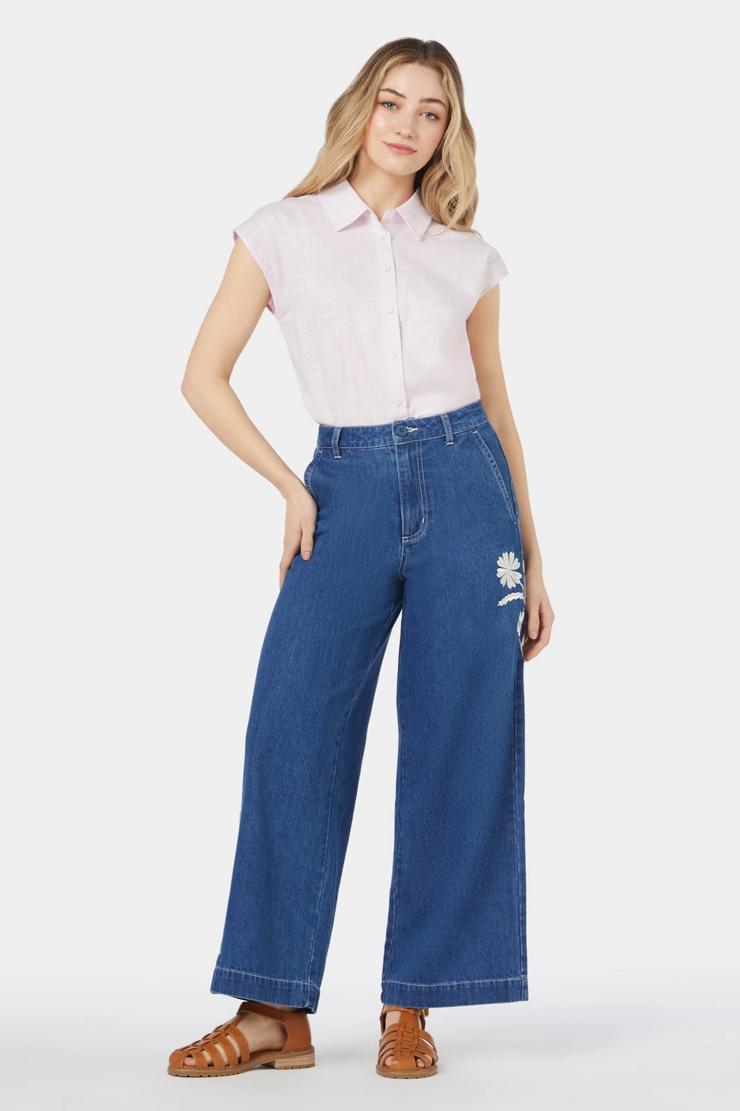 Irene Emb Jean Versatile Look