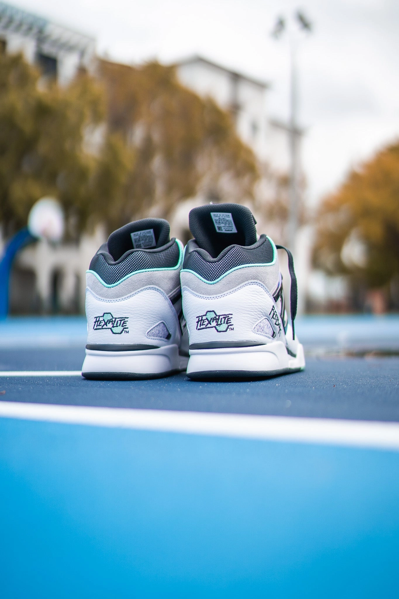 Non Slip Tread Pattern Reebok Pump Omni Zone II (Grape)