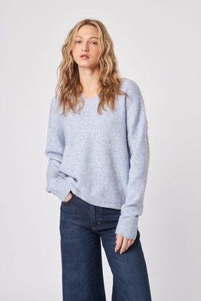 SmoothEdgeTrim Comfortable Shorts CHARLIE OVERSIZE V-NECK SWEATER