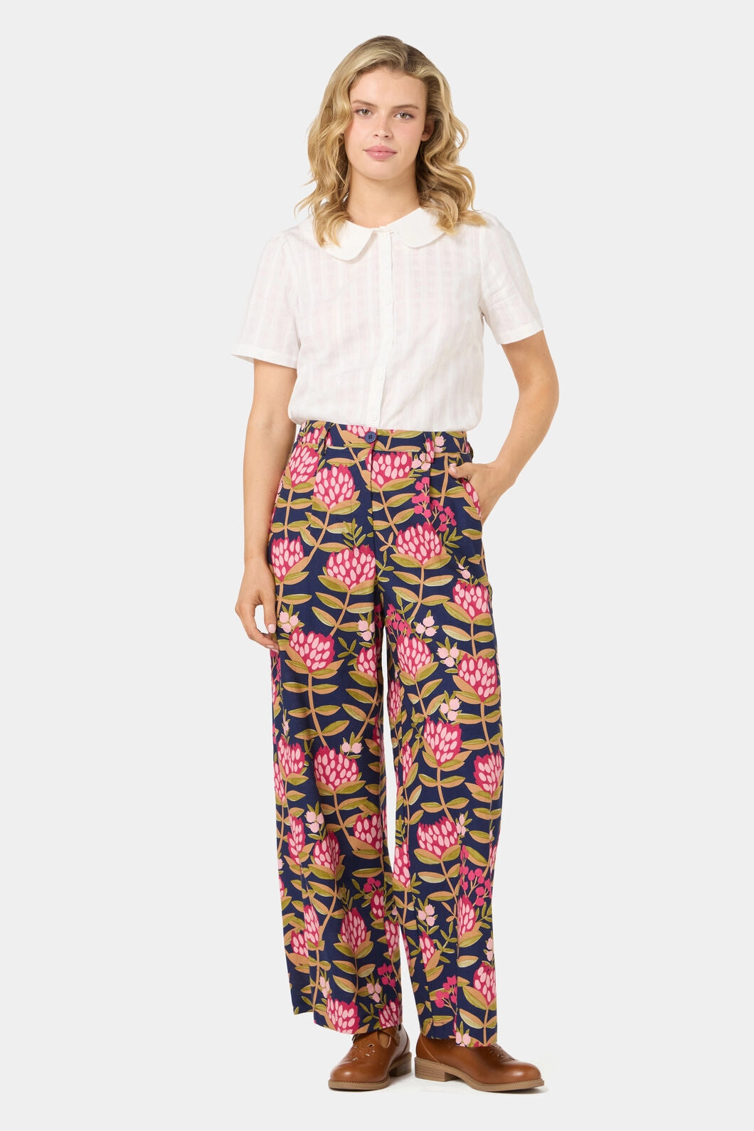 Protea Flower Relaxed Pant Chic Style
