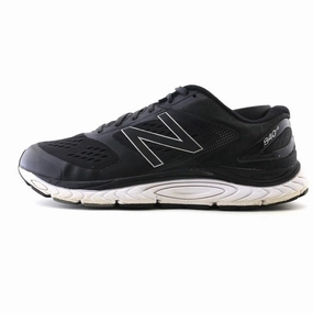 NEW BALANCE 840V4 Odor Free running in a historical site shoes