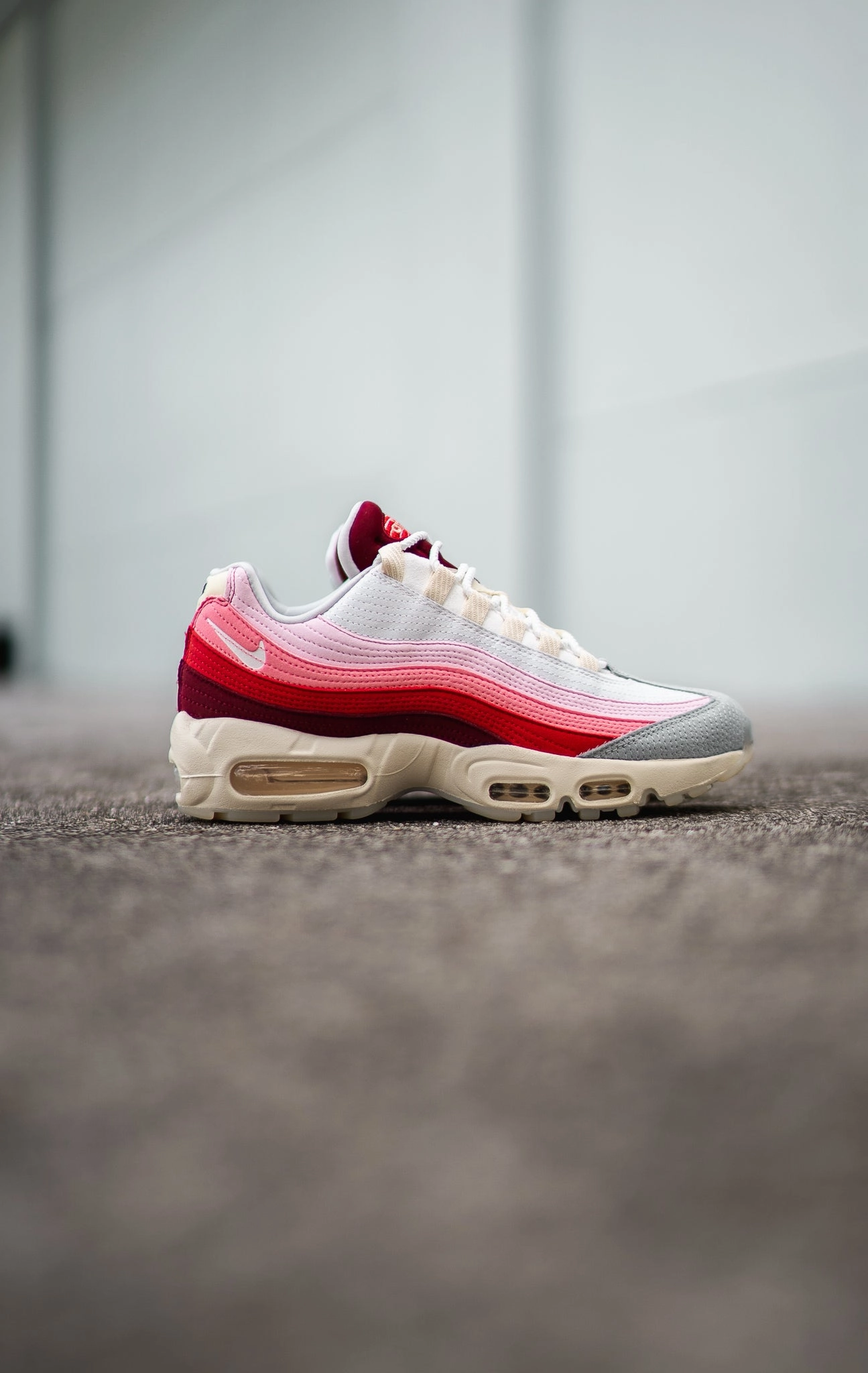 cushioning system Eco Friendly Upper Nike Air Max 95 QS (Team Red)