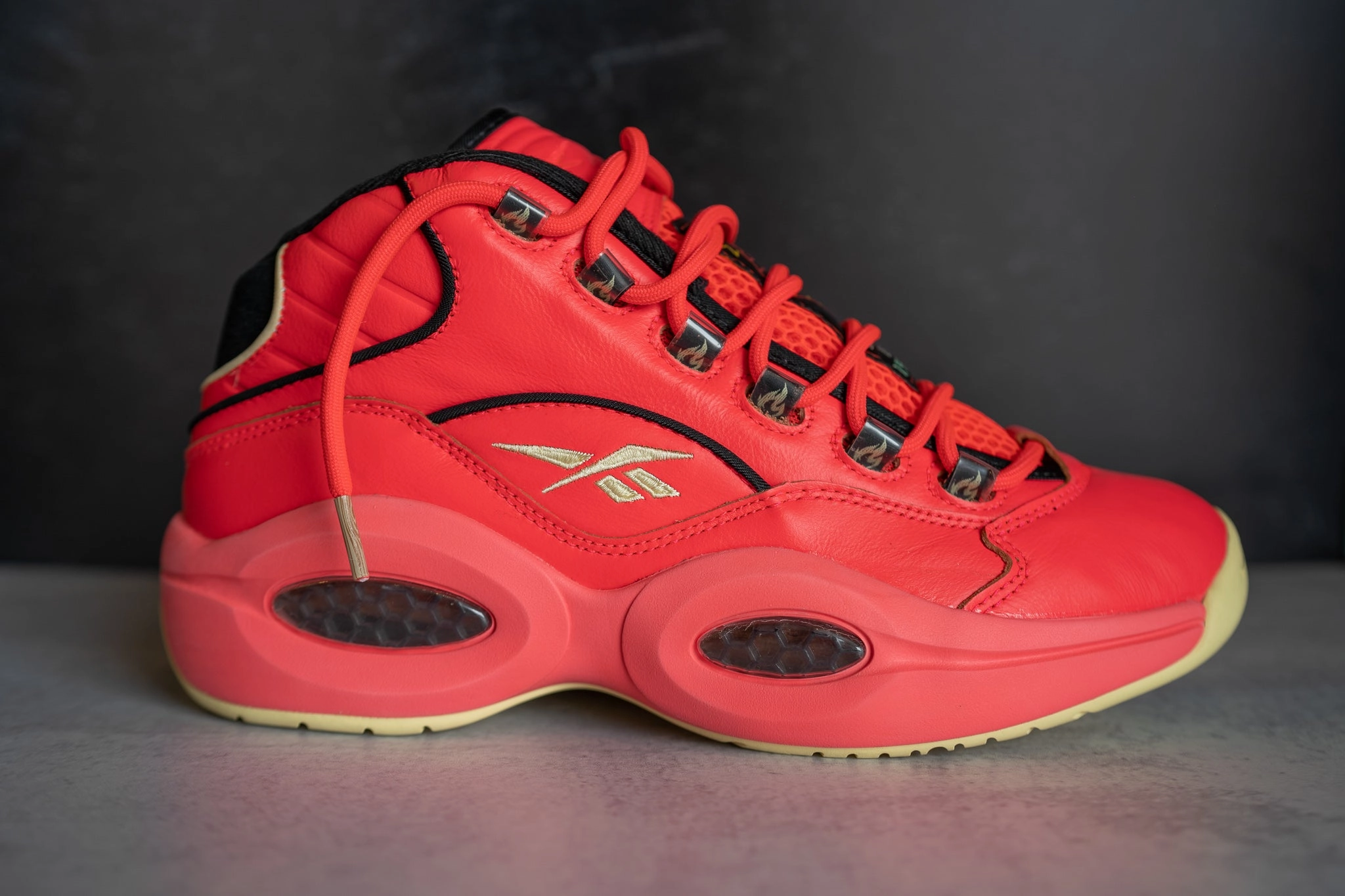 Reebok Hot Ones Question Mid (Last Dab) Speed Boost All-day lining