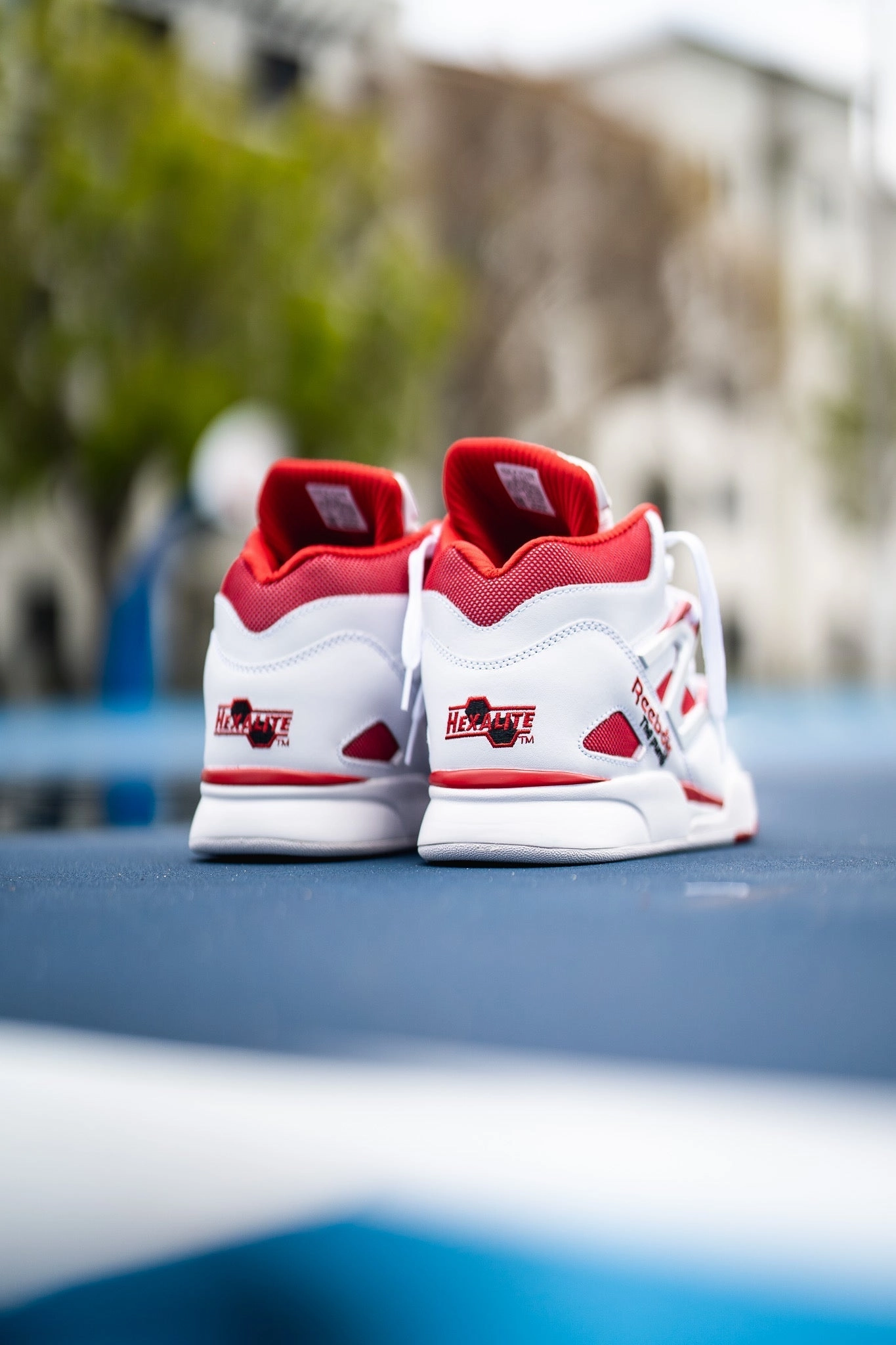 Shock Dispersing Reebok Pump Omni Zone II (Vector Red)