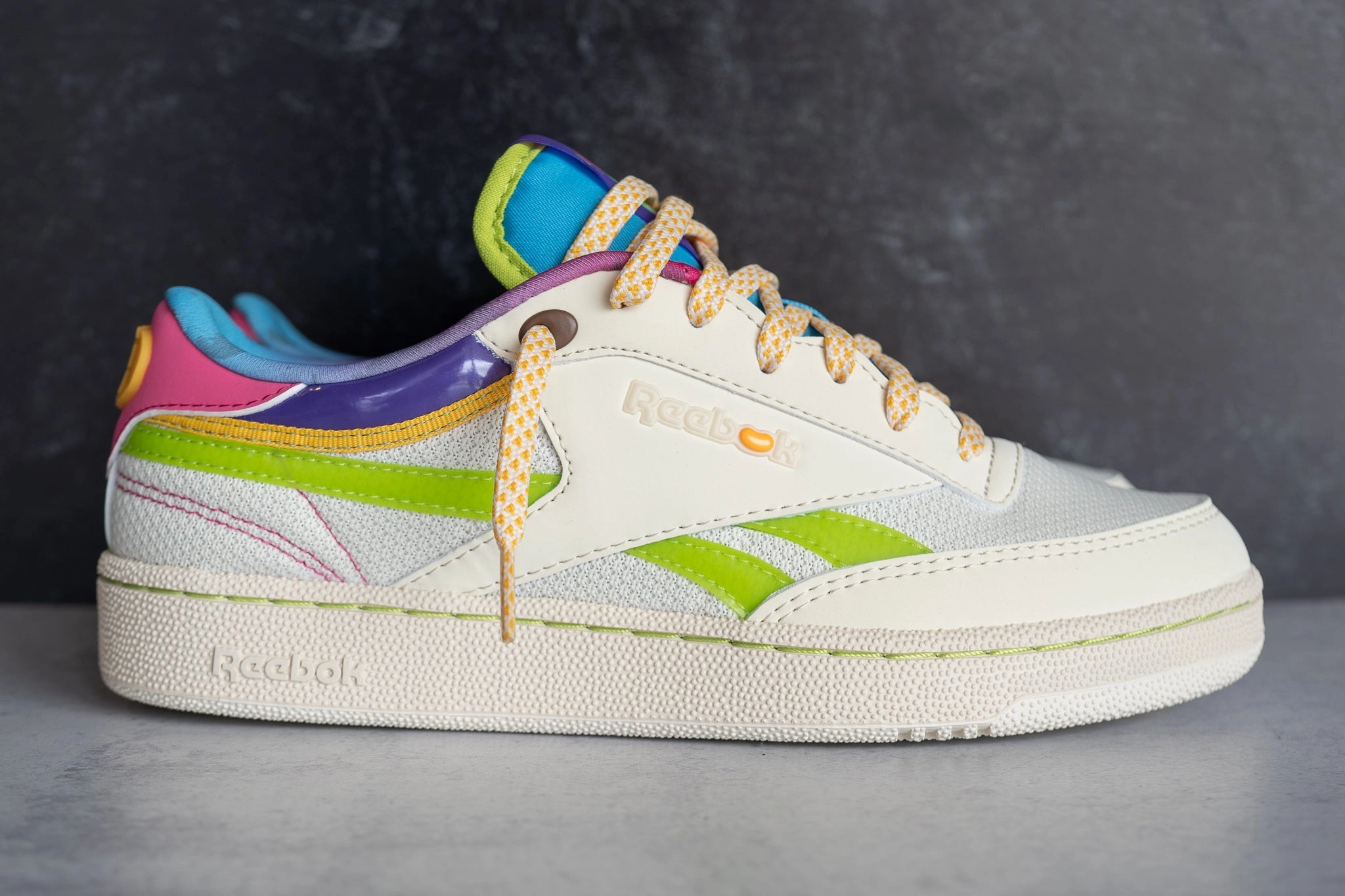 Gusseted Tongue Design Energy Step Reebok X JELLY BELLY Club C Revenge (Chalk/Multi)