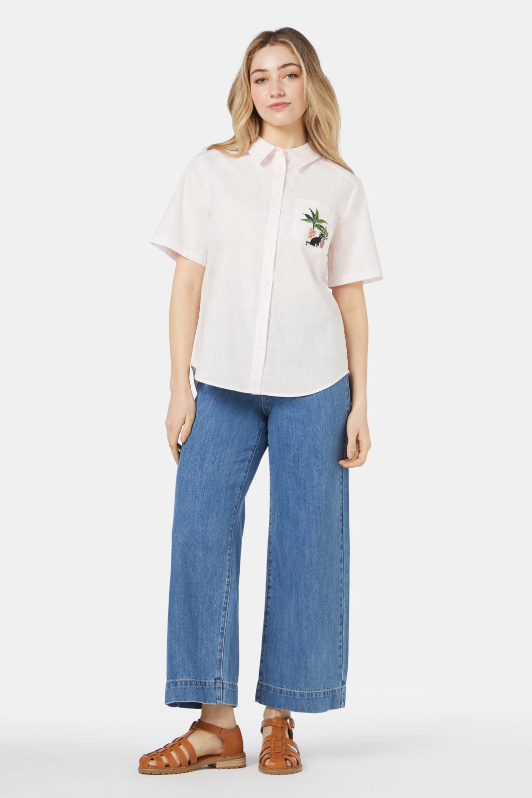 HighNeckCut Ultra Soft Texture Cat & Plants Shirt