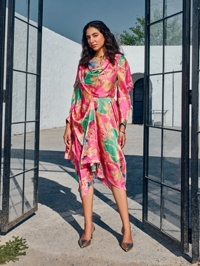 loose silhouette Romanus Dress