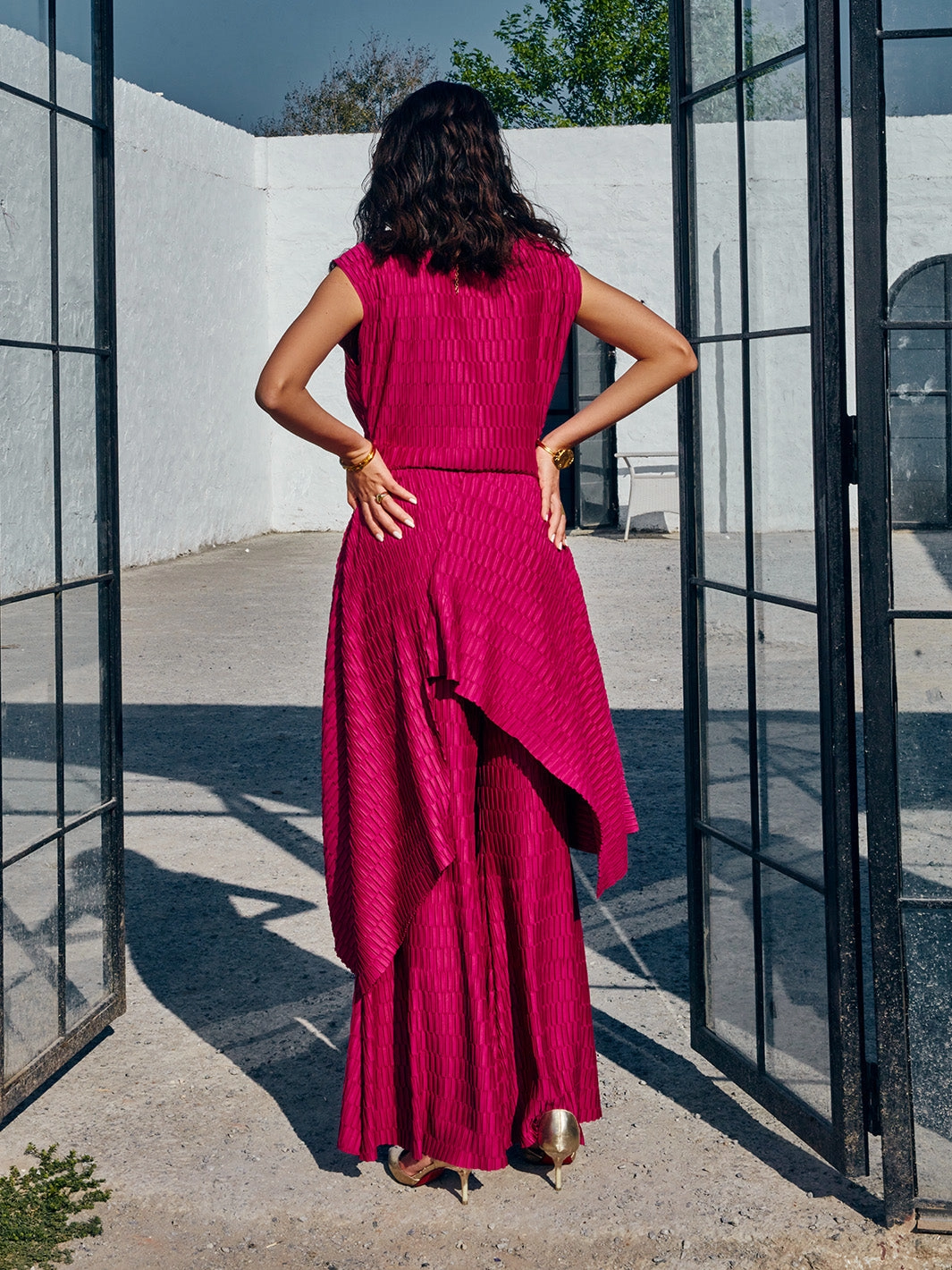 Semi Casual Flattering Silhouette Rosso Pleated Top