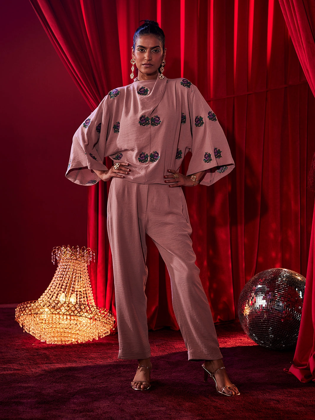 Diadem Floral Cross Stich Co-ord Set Form Fit Clean Structure