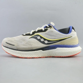 Versatile Comfort TPU SAUCONY TRIUMPH 19