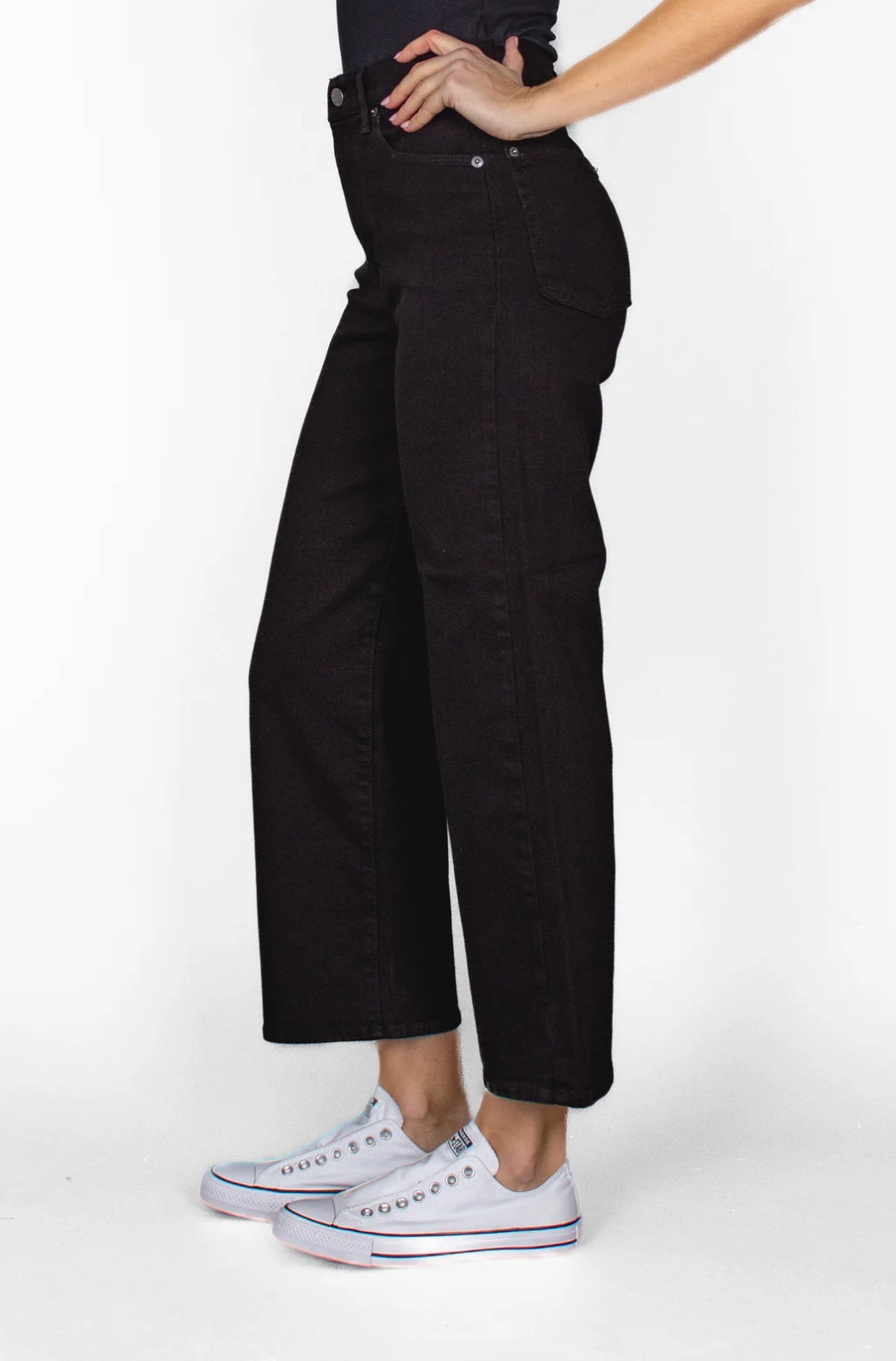 SAVANNAH WIDE LEG IN FOREVER BLACK Essential Layer Textured Loose Luxury