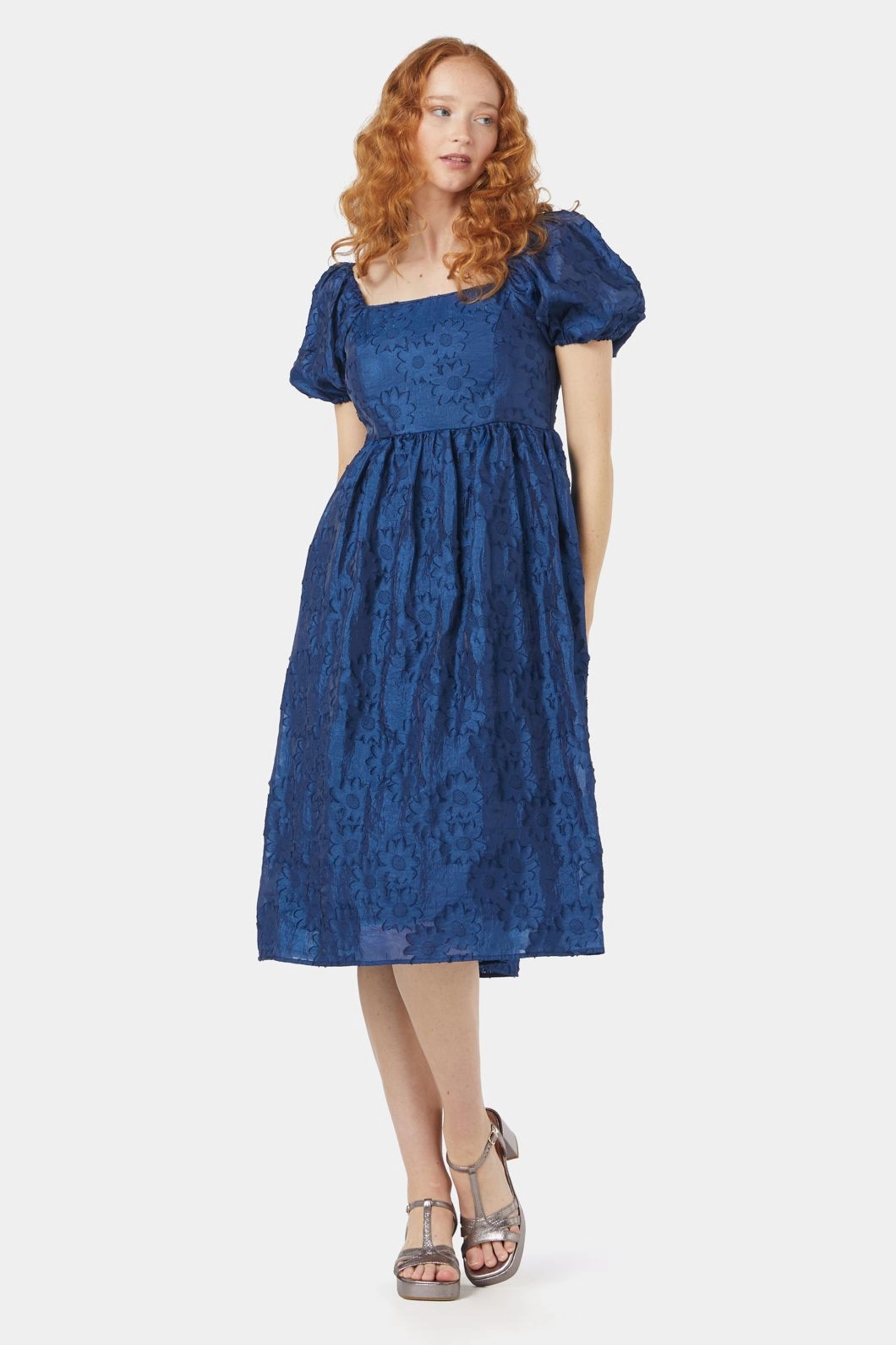 Seasonal piece Confident Touch Selena Midi Dress