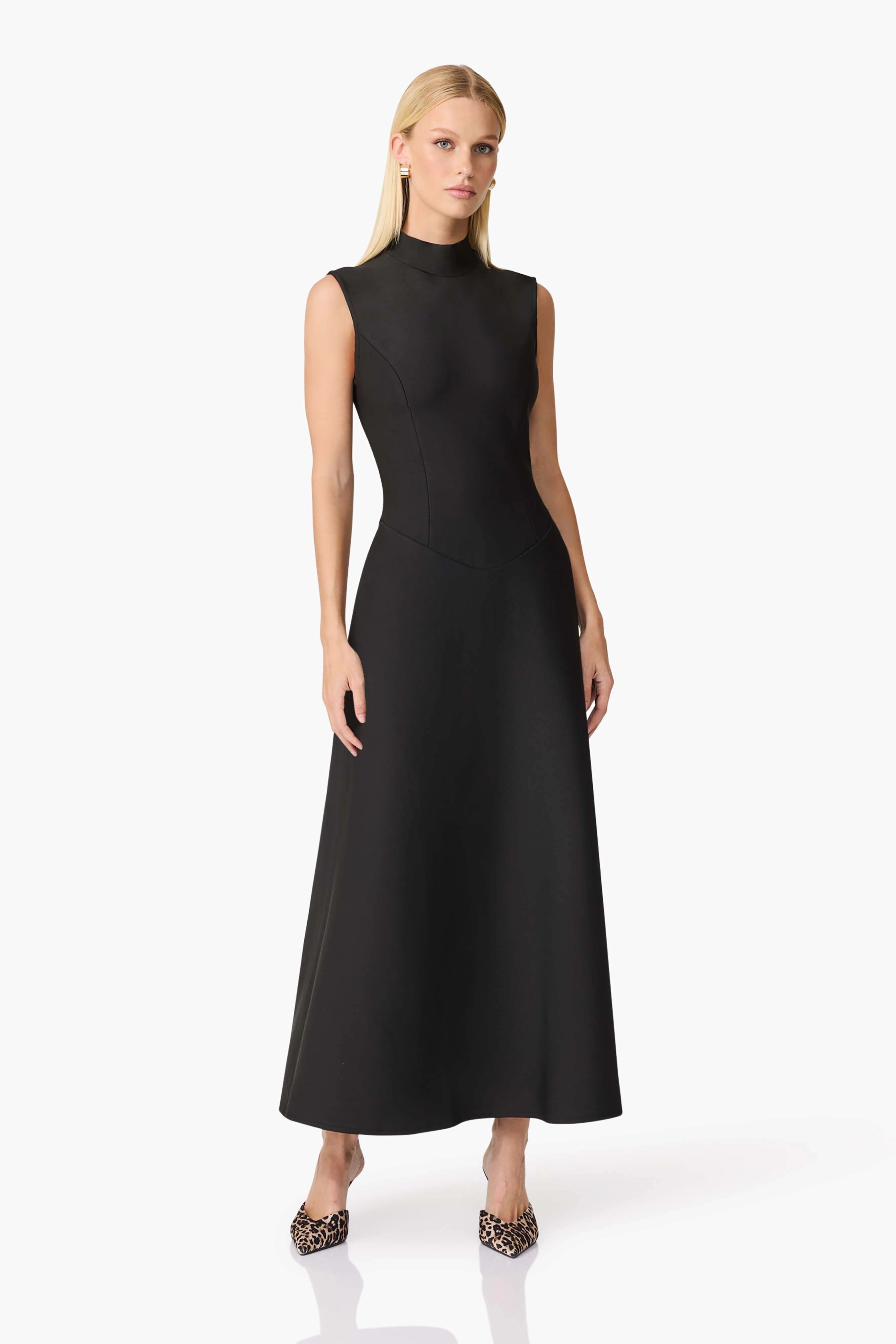 Trend Movement Machine-washable CURAAE Nora Sleeveless Midi Dress in Black