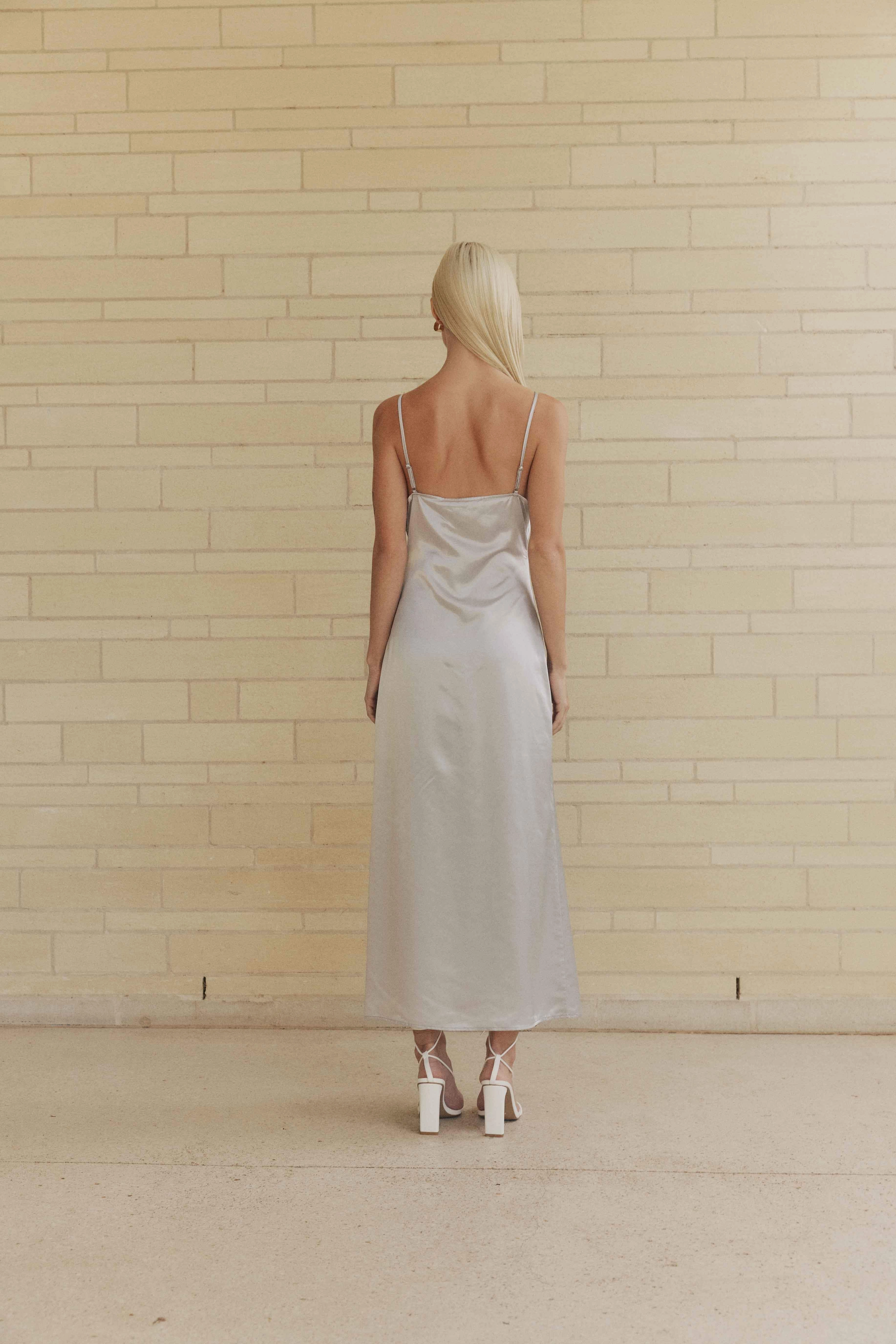 Smart Waist Design CURAAE Camellia Midi Dress in Silver