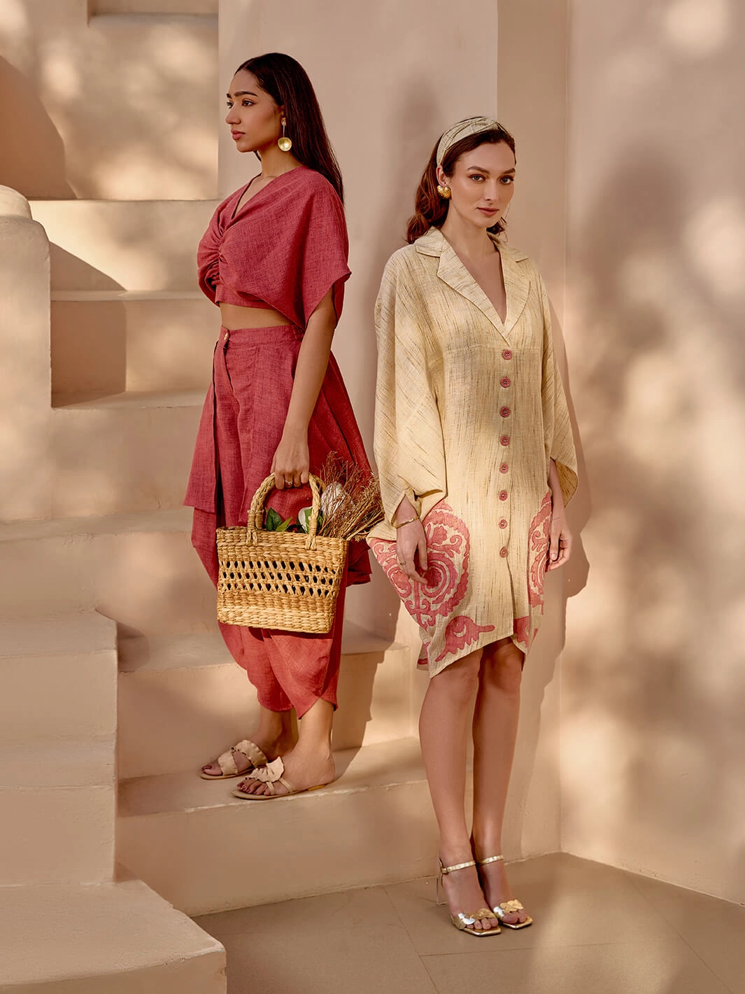 Baku Linen Top Buckle-Detail Stylish Design