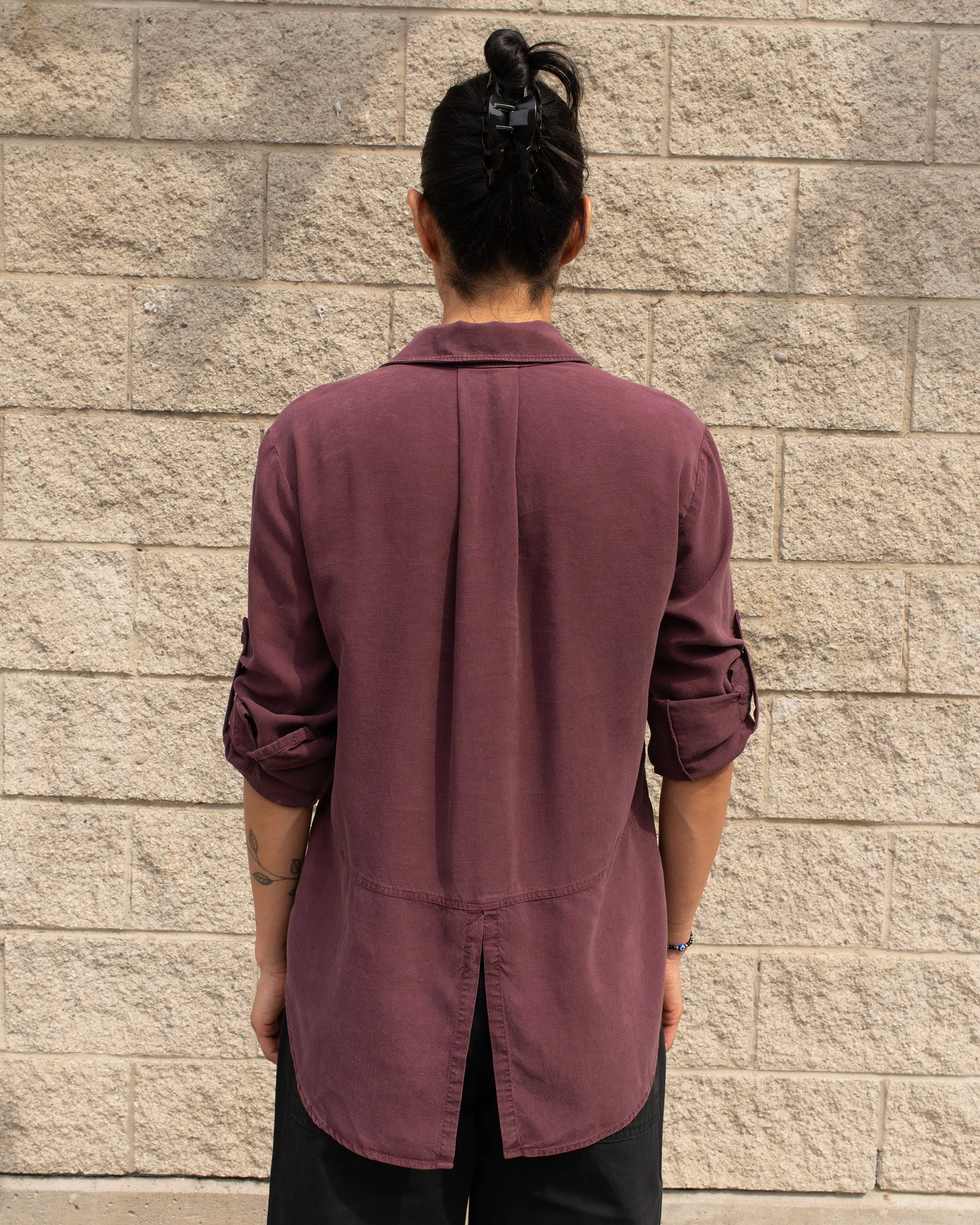 SPLIT BACK BUTTON DOWN SHIRT AntiPilling Surface