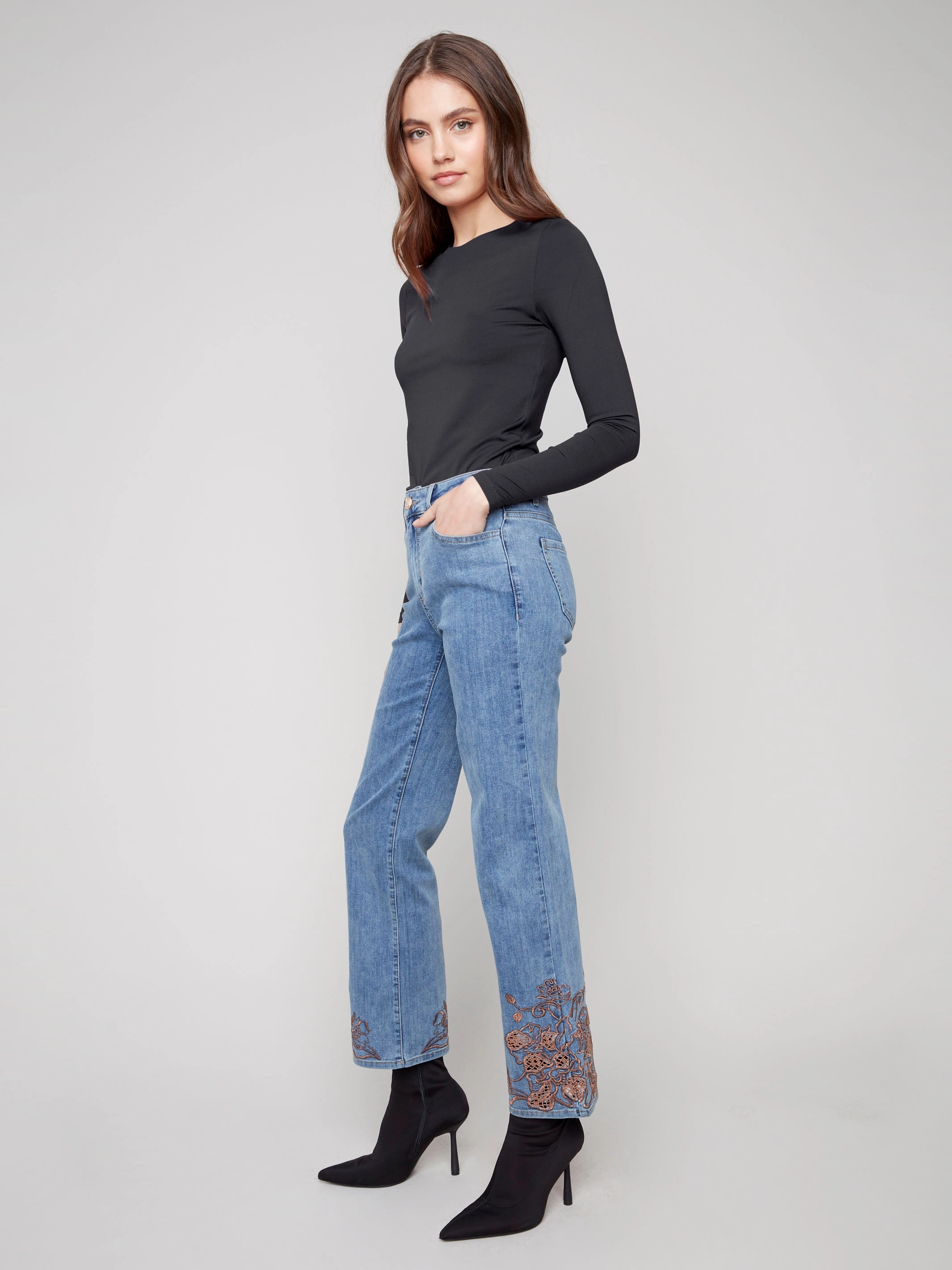 Straight Leg Jeans With Lace Embroidery - Medium Blue Classic Cut