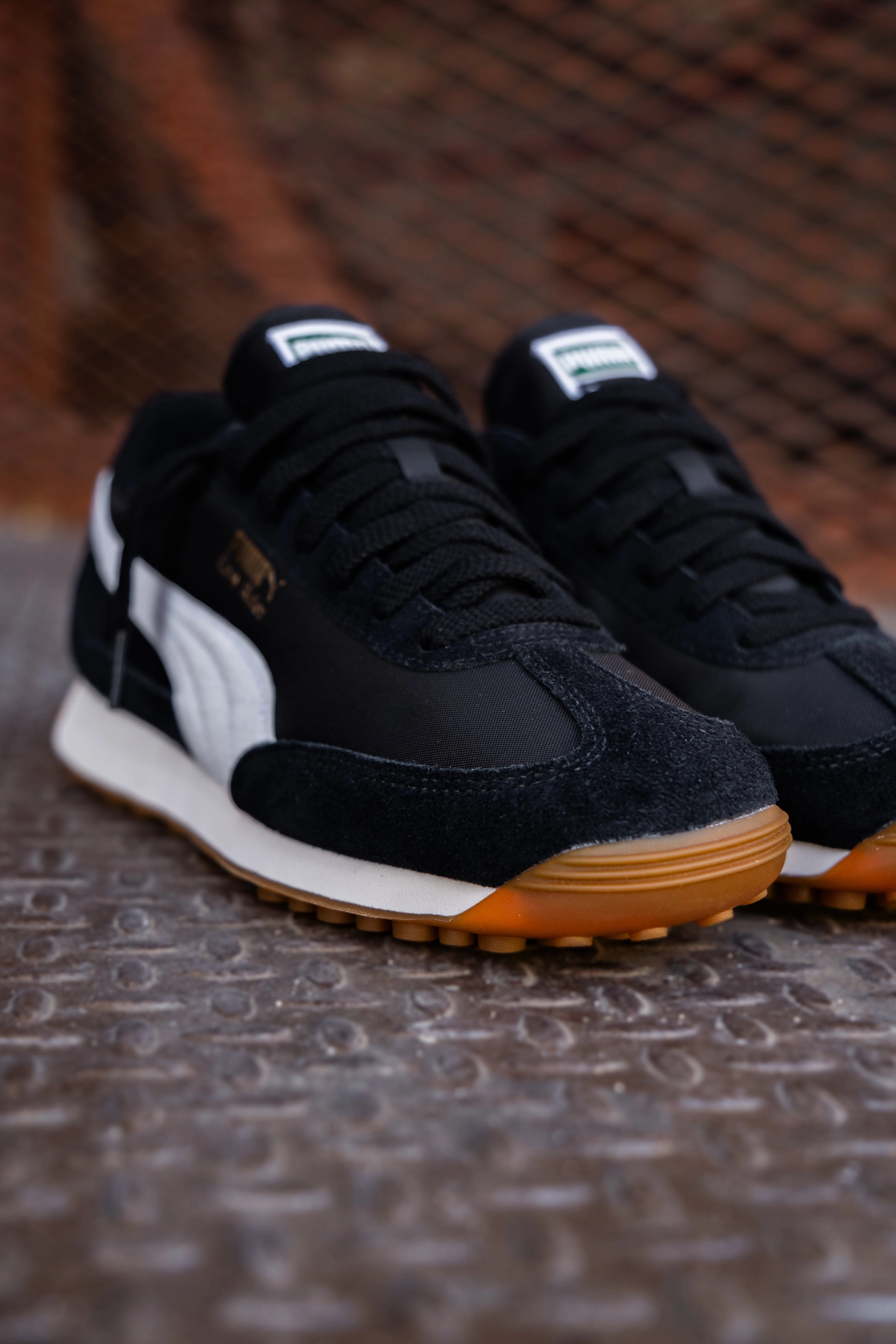 Mens Puma Easy Rider Vintage (Puma Black/Puma White) Sneaker Collections Comfortable ankle support