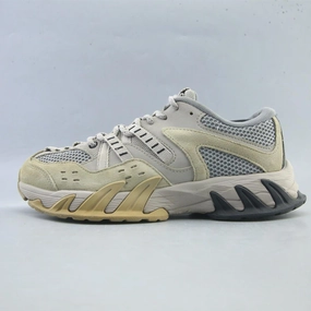 LI-NING . MinimalistDesign Zonal Flexibility