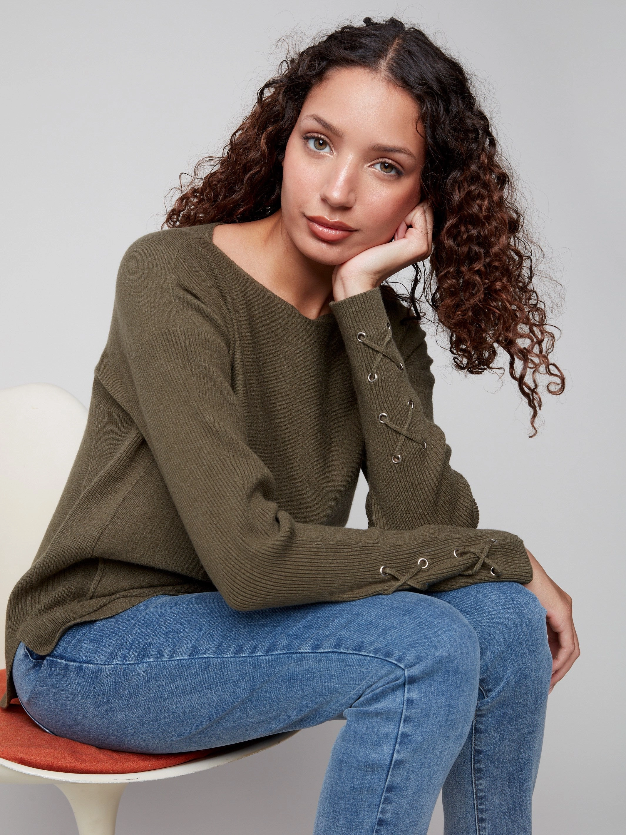Knit Sweater With Lace-Up Cuffs - Spruce runner Stretchable