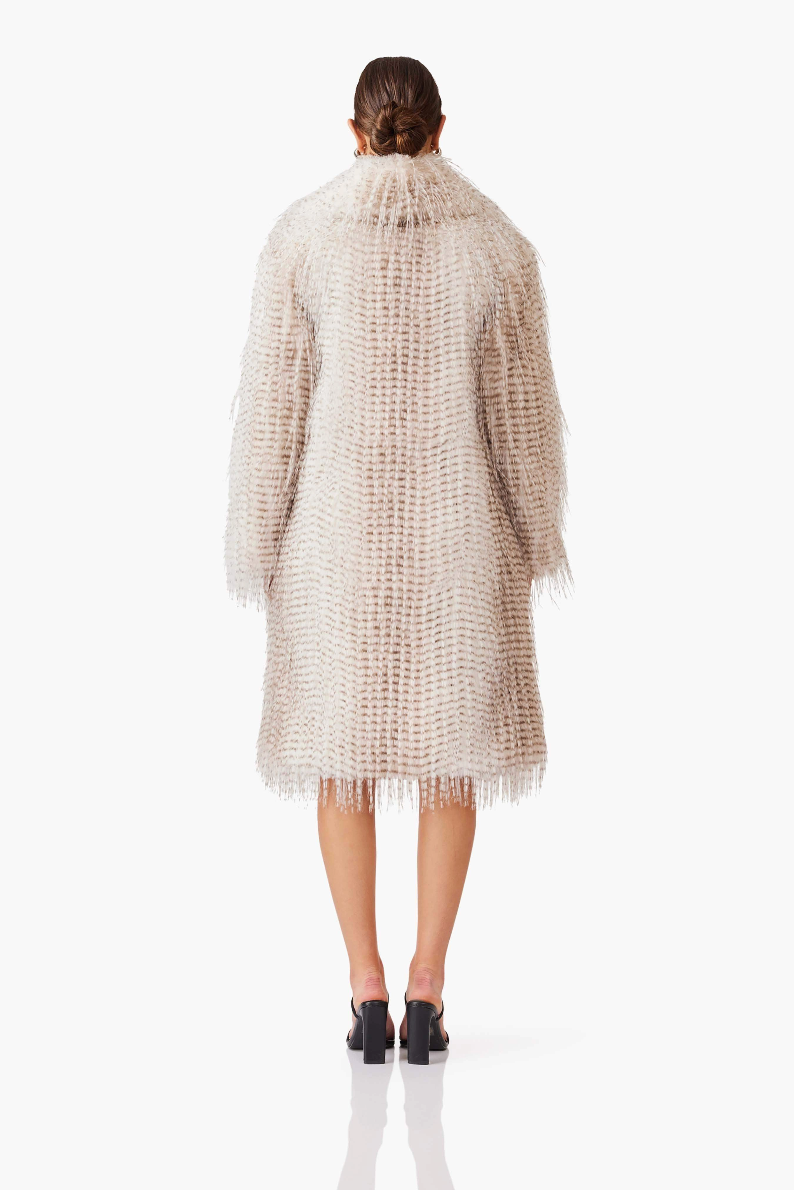 Tansy Coat in White Clean Style Side-Pocket