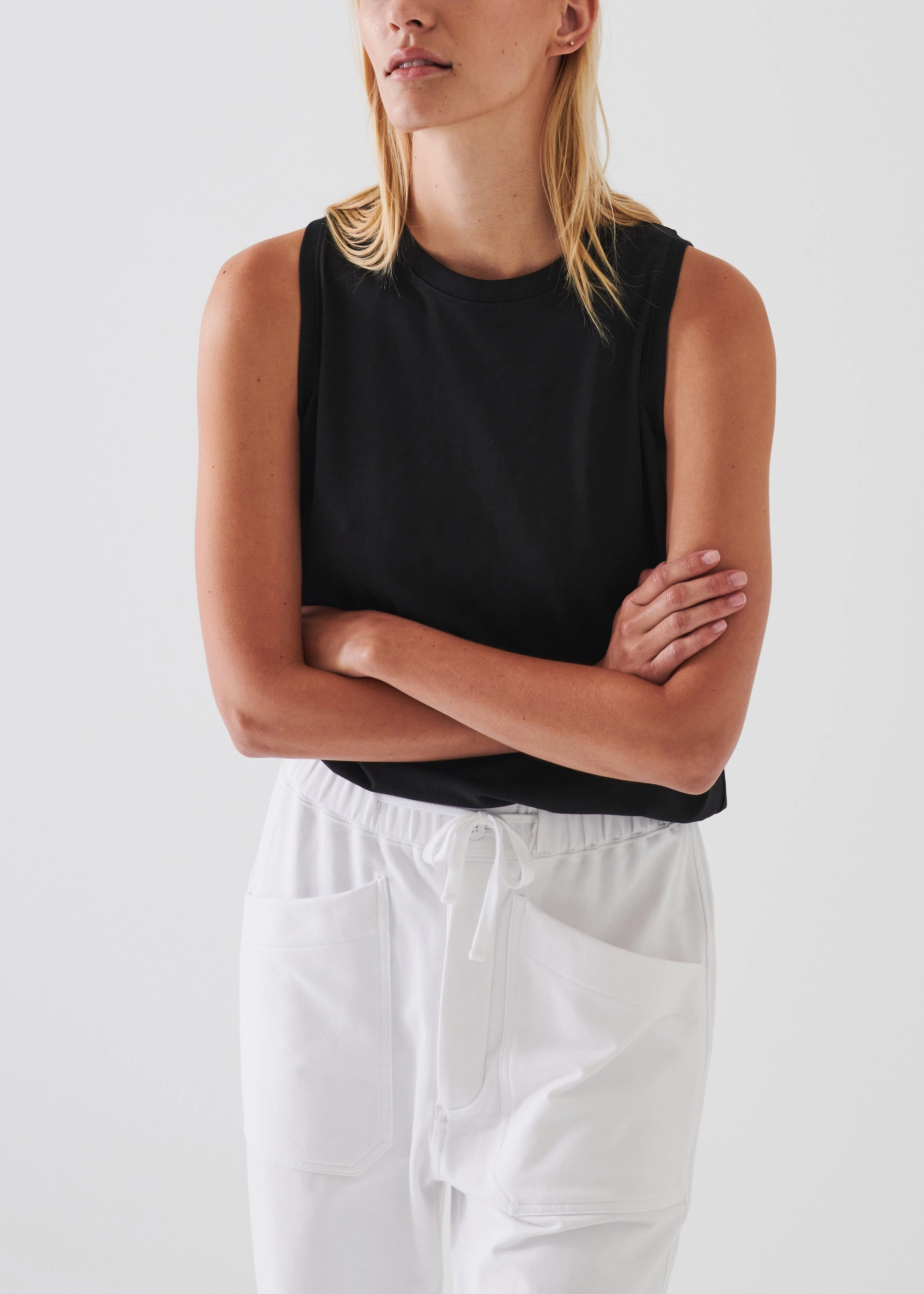 SplitHemDesign ICONIC BOYFRIEND FIT TANK