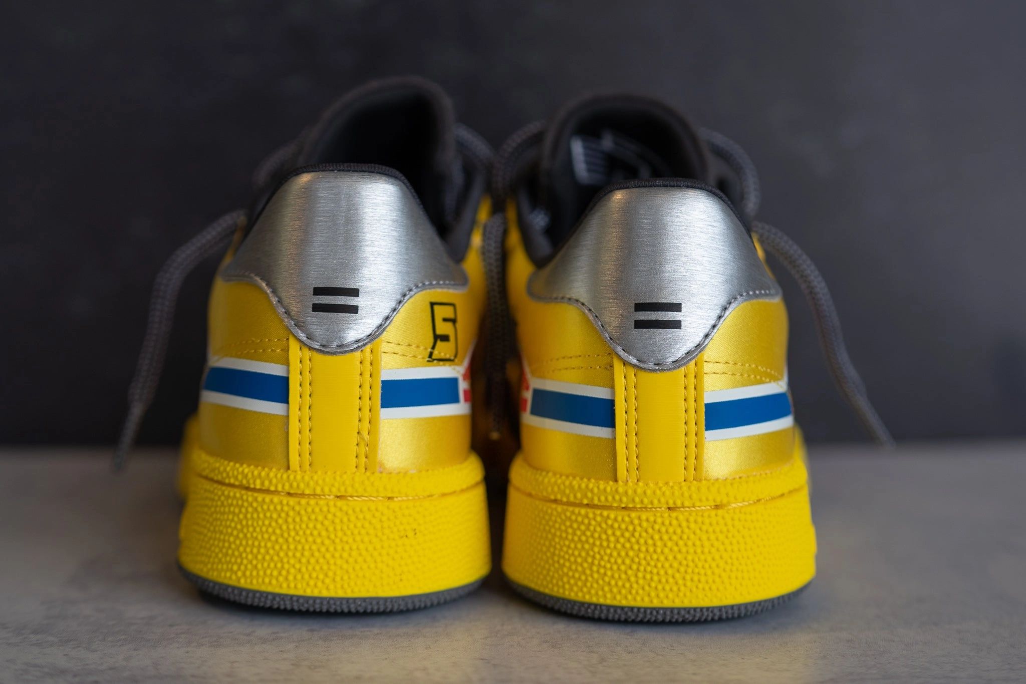 Multi-Sport Design Comfort Strapping Reebok Power Rangers Club C (Bold Yellow)