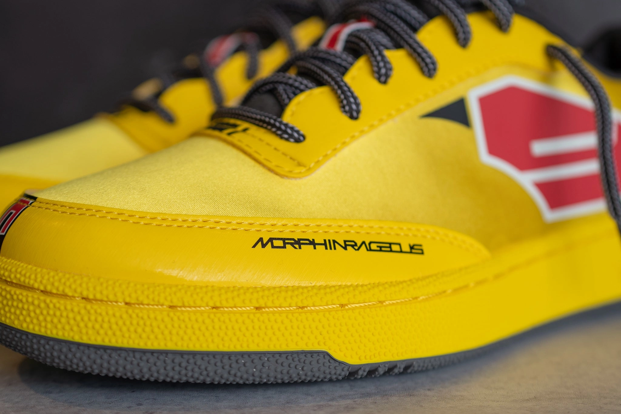 Impact-absorbing durability Reebok Power Rangers Club C (Bold Yellow)