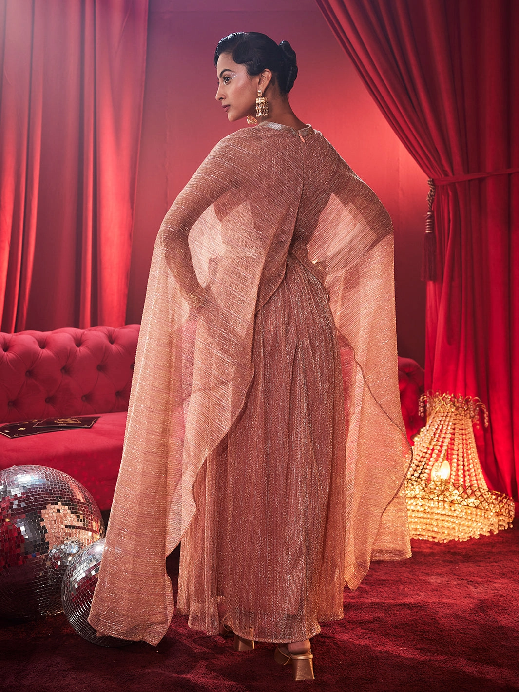 Tiara Metallic Party Gown Day-to-evening dress Standout Feature