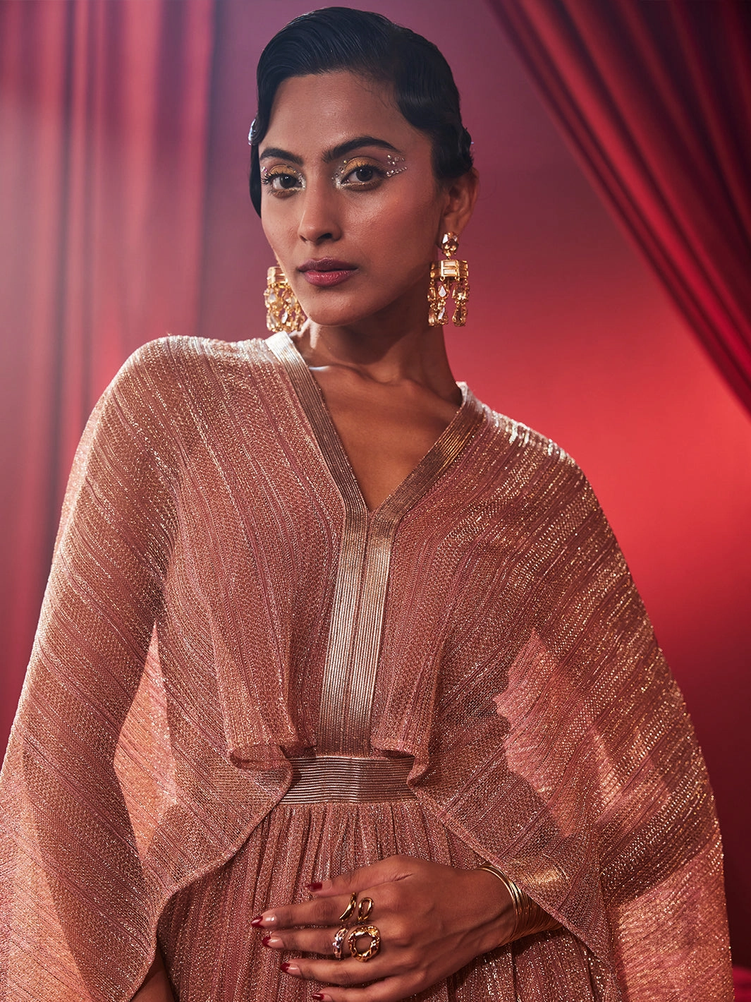 Smart Edge Minimalist fit-and-flare Tiara Metallic Party Gown