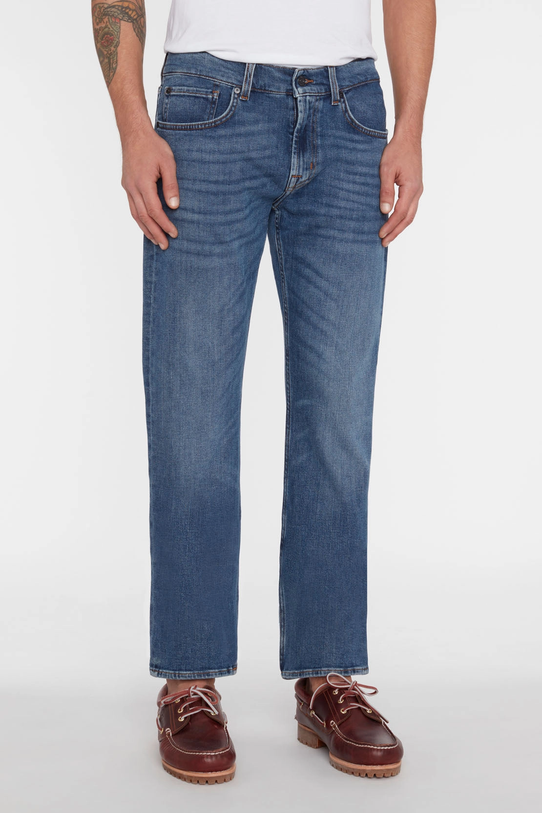 Modern Fashion THE STRAIGHT IN GASP