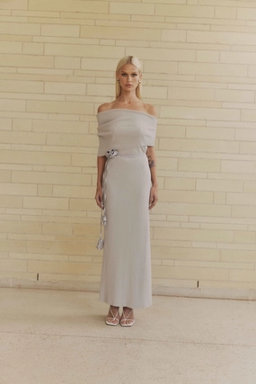 Wedding guest CURAAE Isabella Off The Shoulder Top in Grey