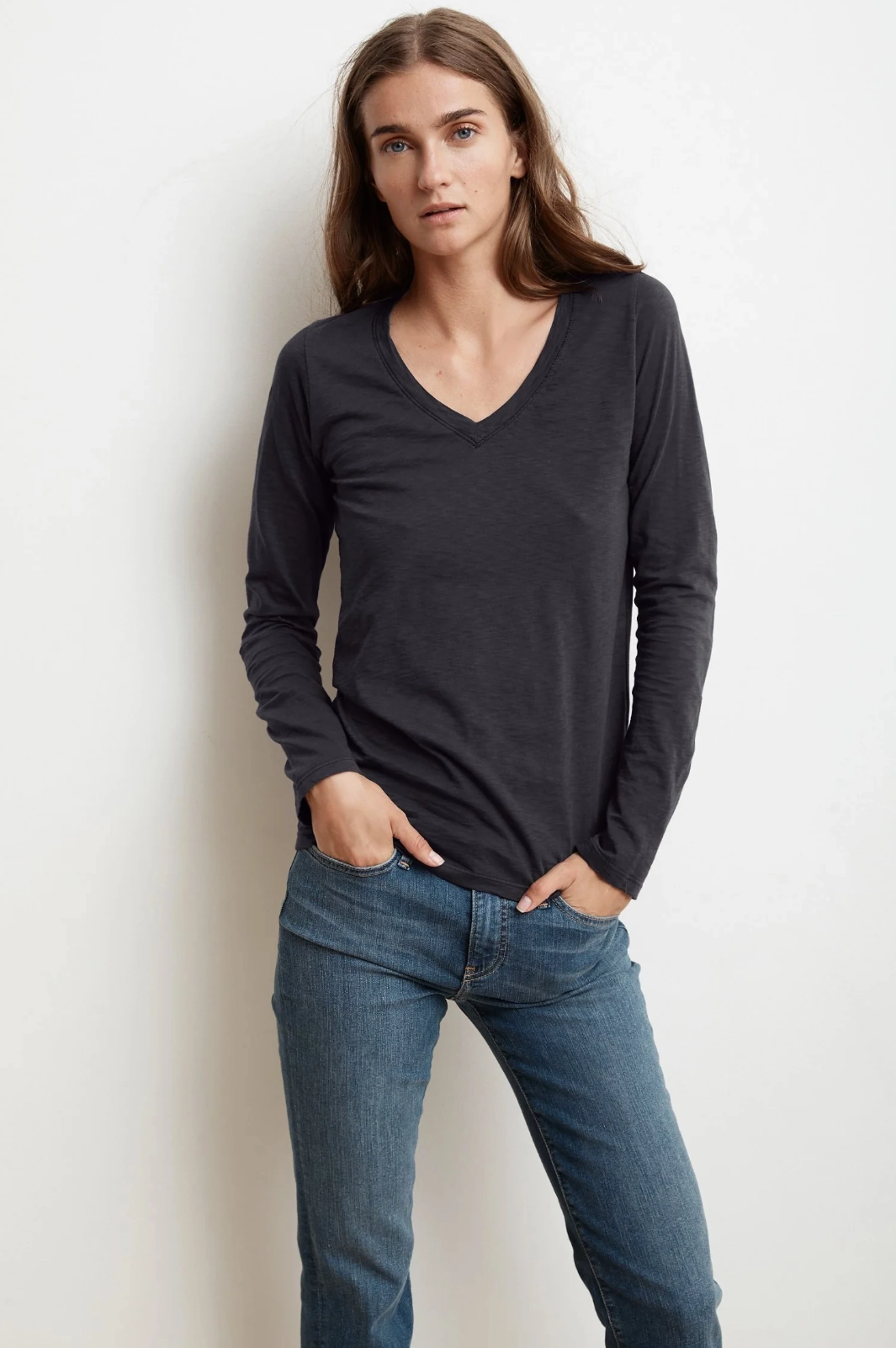 Self Fabric Tie PocketDetails BRIDGET CITY SLUB V-NECK LONG SLEEVE TEE