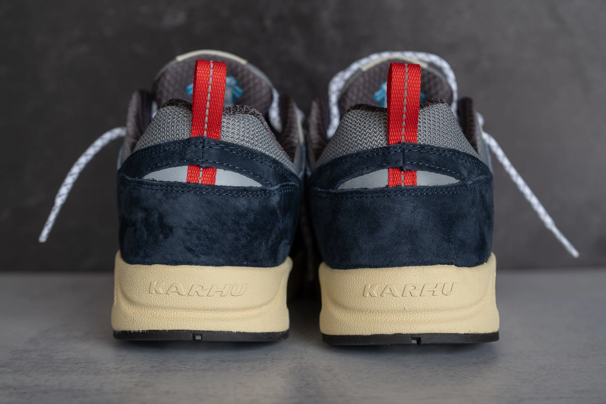 Karhu Fusion 2.0 (India Ink/Fiery Red) Abrasion Resistant Fabric