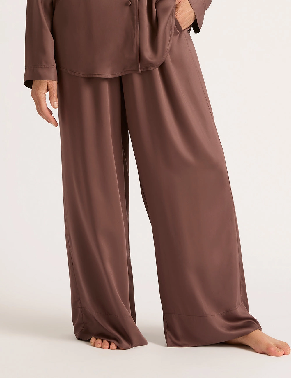 Easy Go Sky Cool Vegan Silk Wide Leg Pants - Garnet