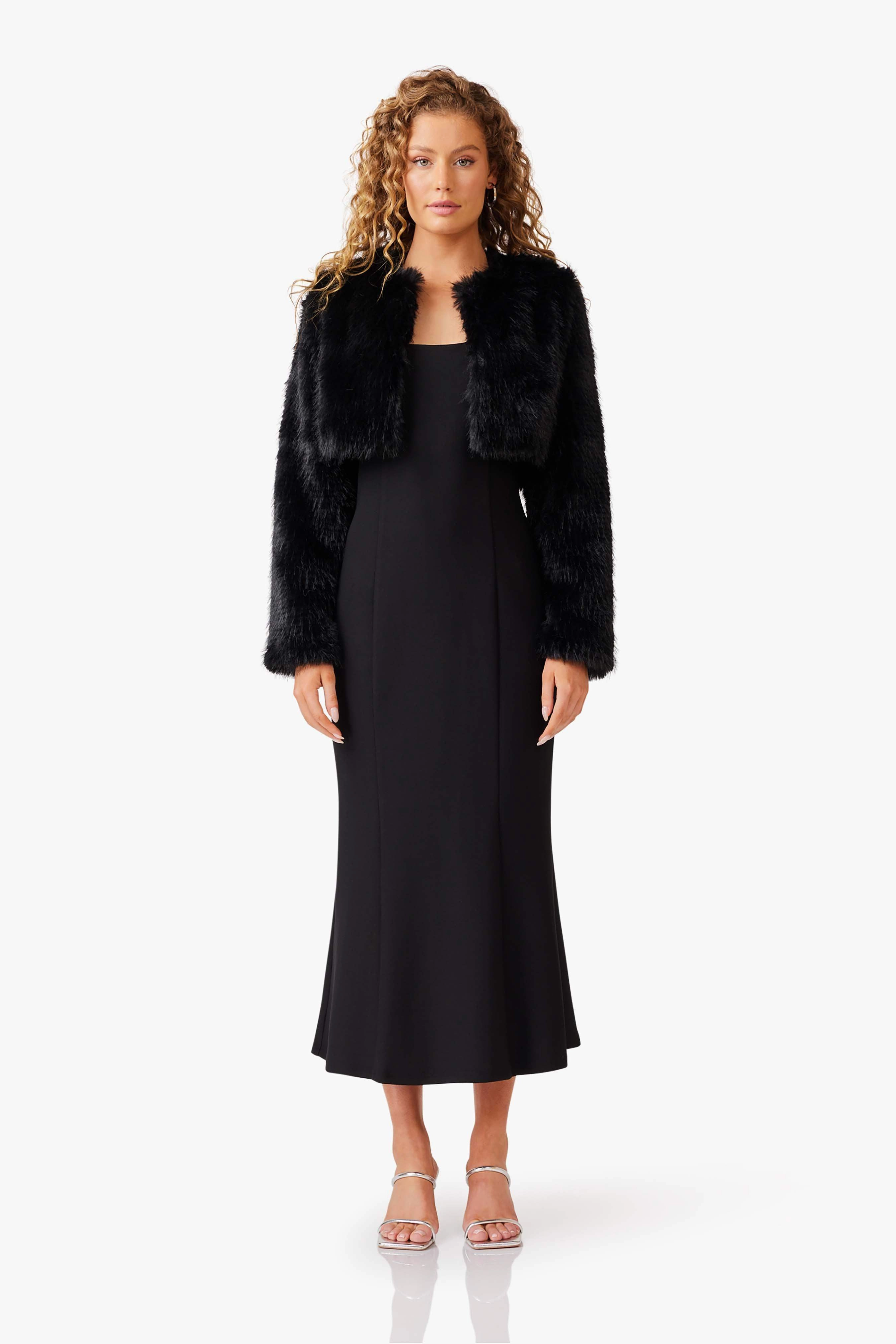 Tailored Elegance Desiree Cropped Jacket in Black