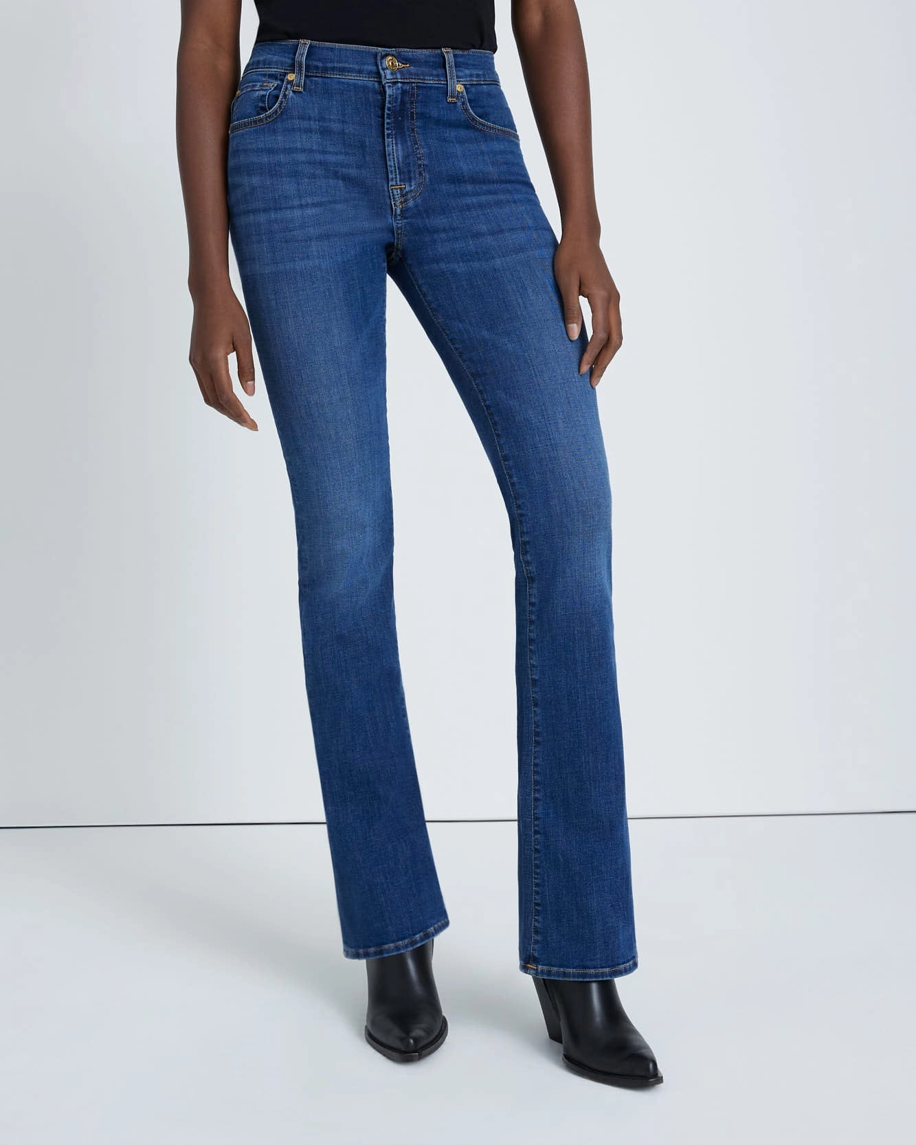 KIMMIE MID RISE BOOTCUT IN DUTCHESS WASH Go Everywhere Durable Rivet Hardware
